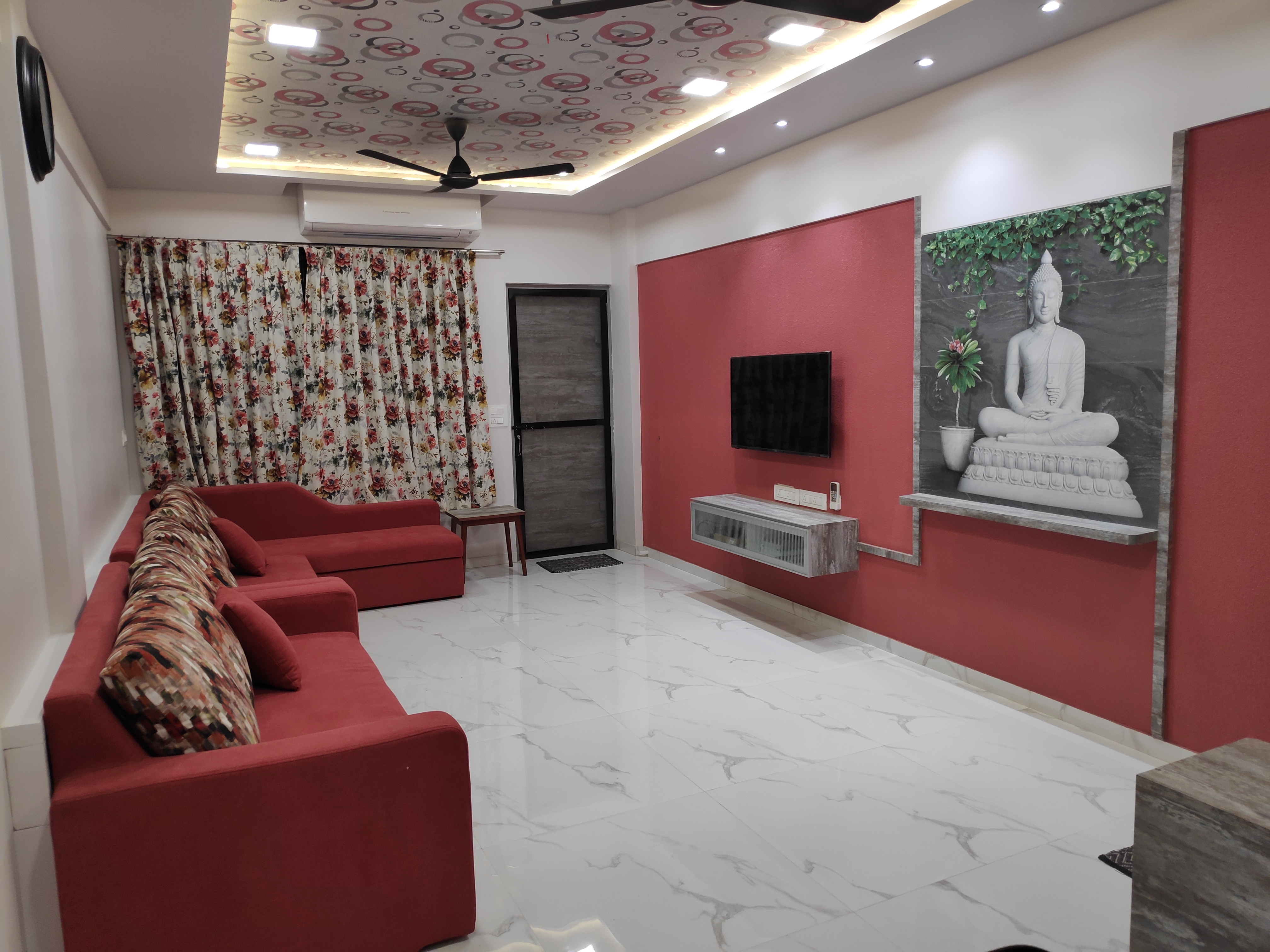 Sea facing 2bhk Apartment at Alibag Beach
