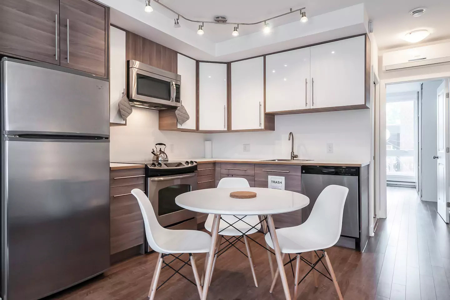 Modern and comfortable appt Plateau Mont Royal Apartments for Rent