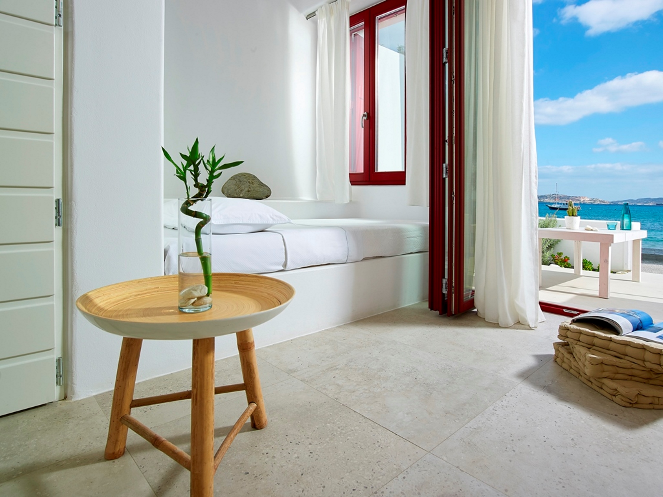Beachfront Premium suite with private beach area