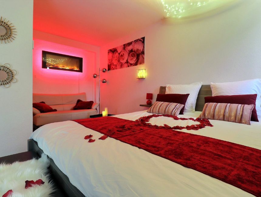 Romantic Night & Private Jaccuzi Loveroom Blagnac