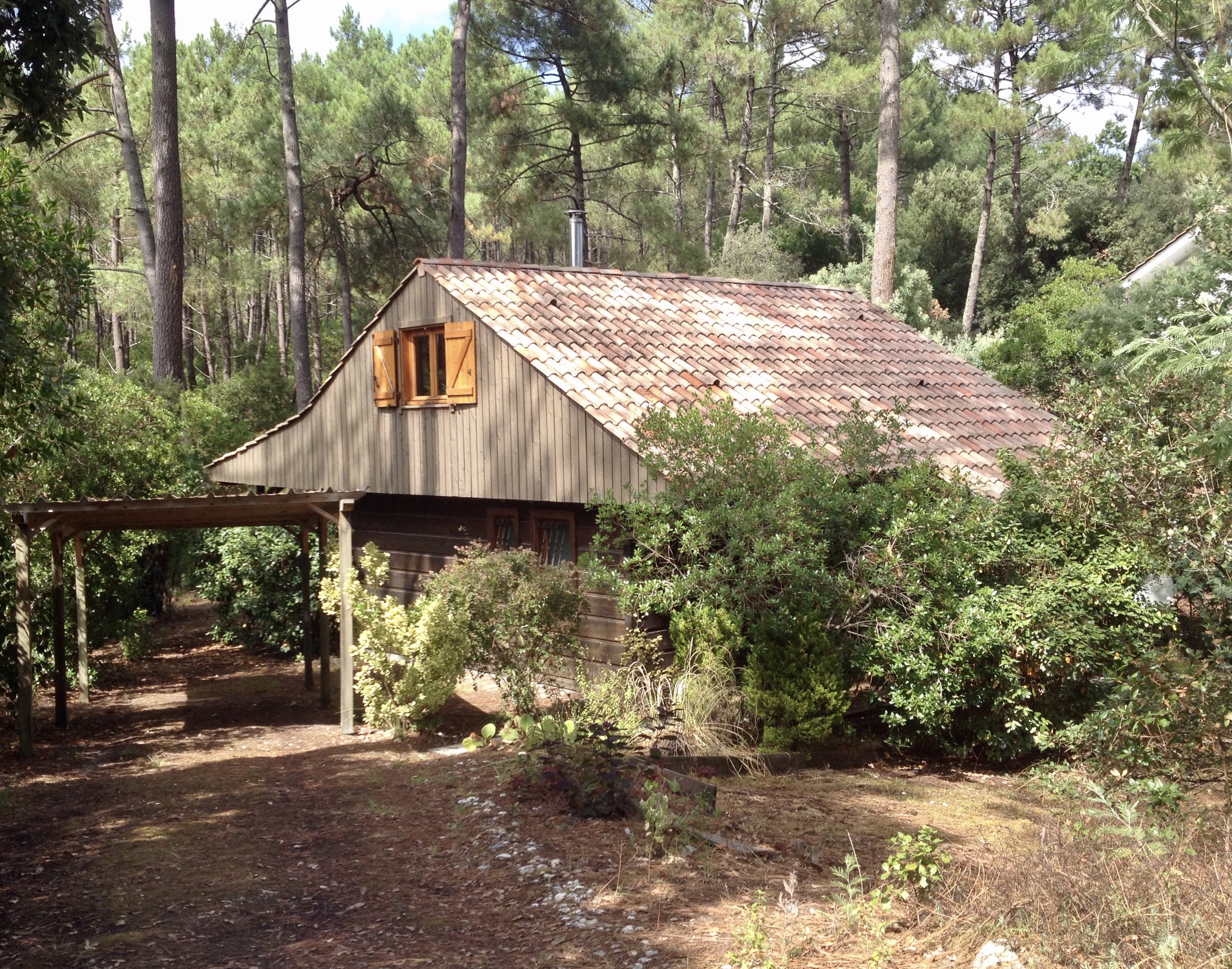 Peaceful 3 bedroom Chalet on Lake — 3 minute walk