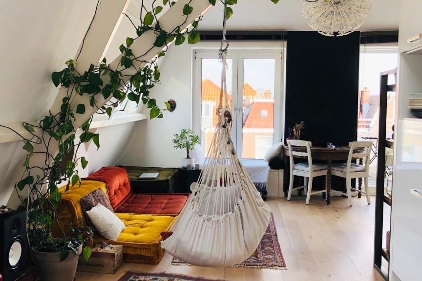 Little Piece of Heaven — The Hague stay