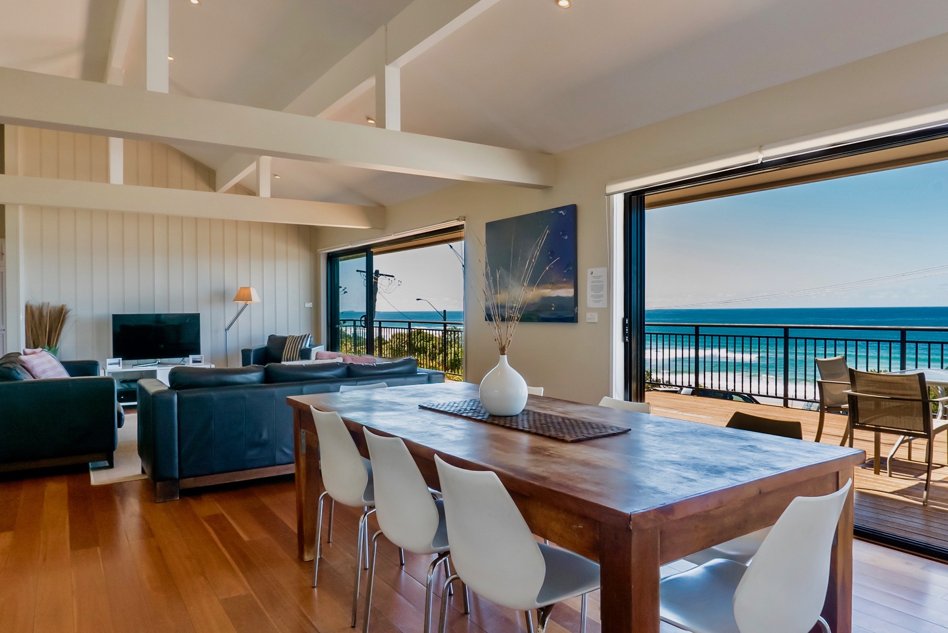 Sawtell Beach House - Houses for Rent in Sawtell, New South Wales ...