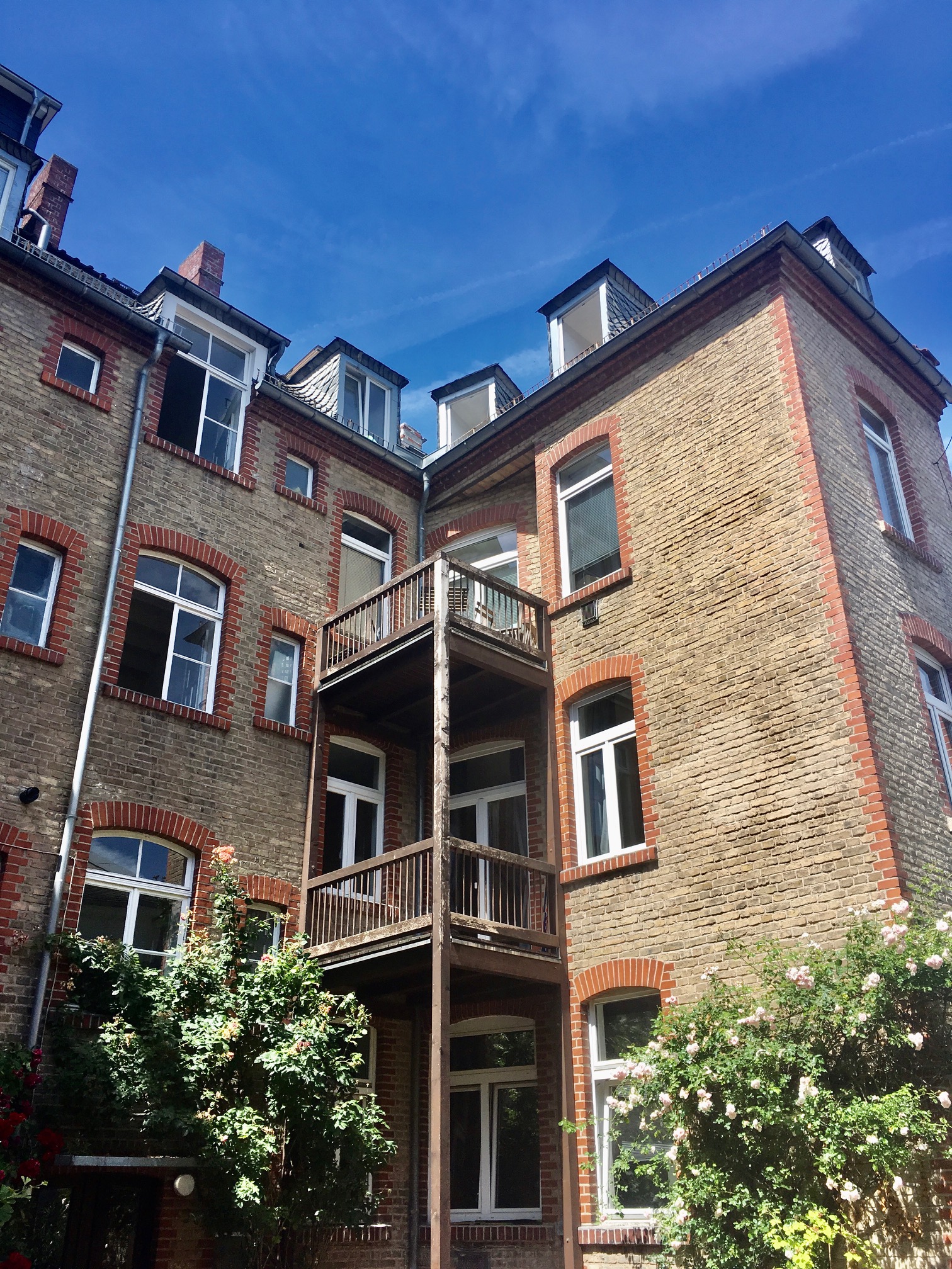 Die Suite Lichtverwöhnter Altbau Apartments for Rent in Wiesbaden