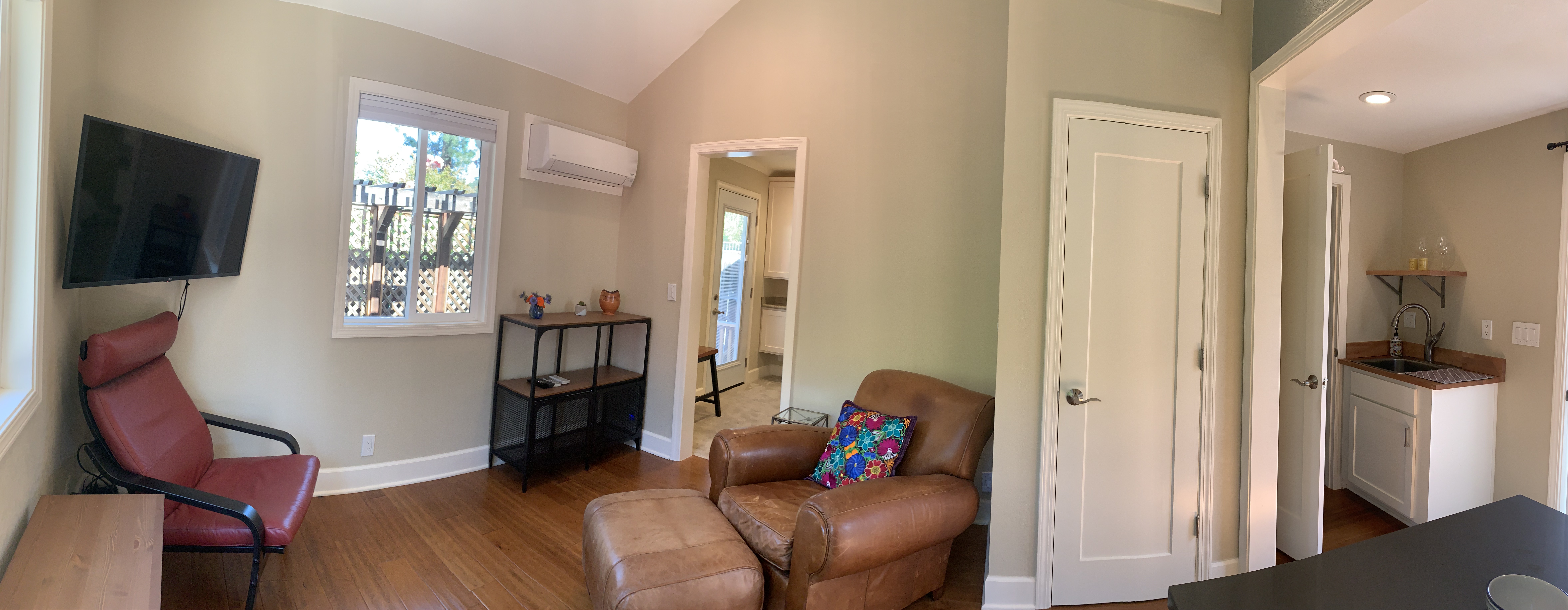 Los Gatos Cozy and Stylish Guest Apartment