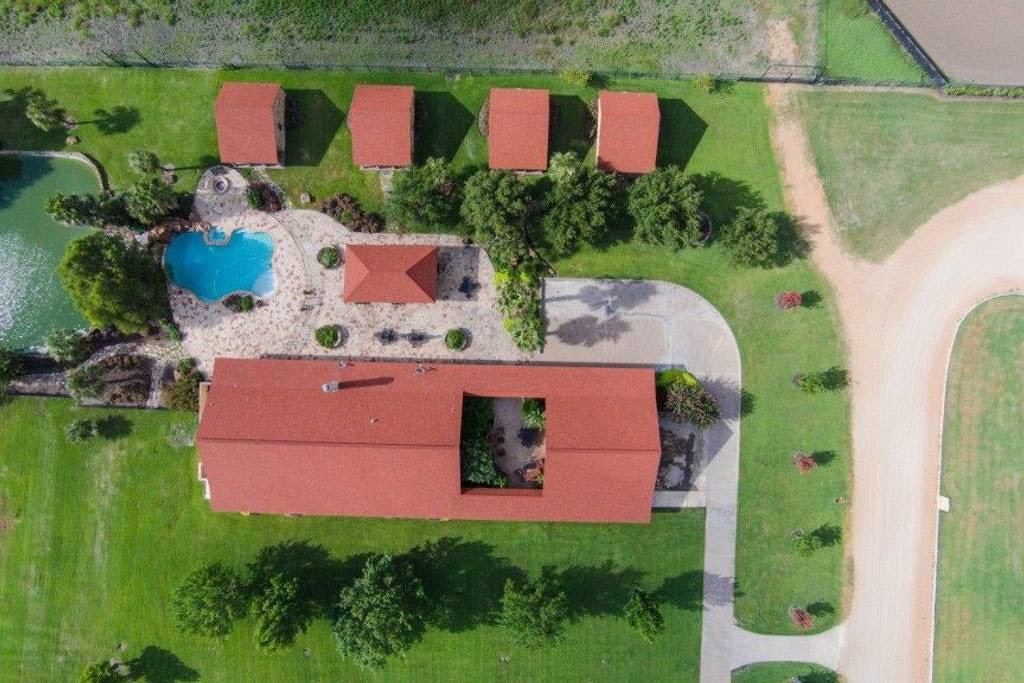 Western Star Rockin Star Ranch Farm Stays For Rent In Brenham Texas United States Western Star Rockin Star Ranch Farm Stays For Rent In Brenham Texas United States