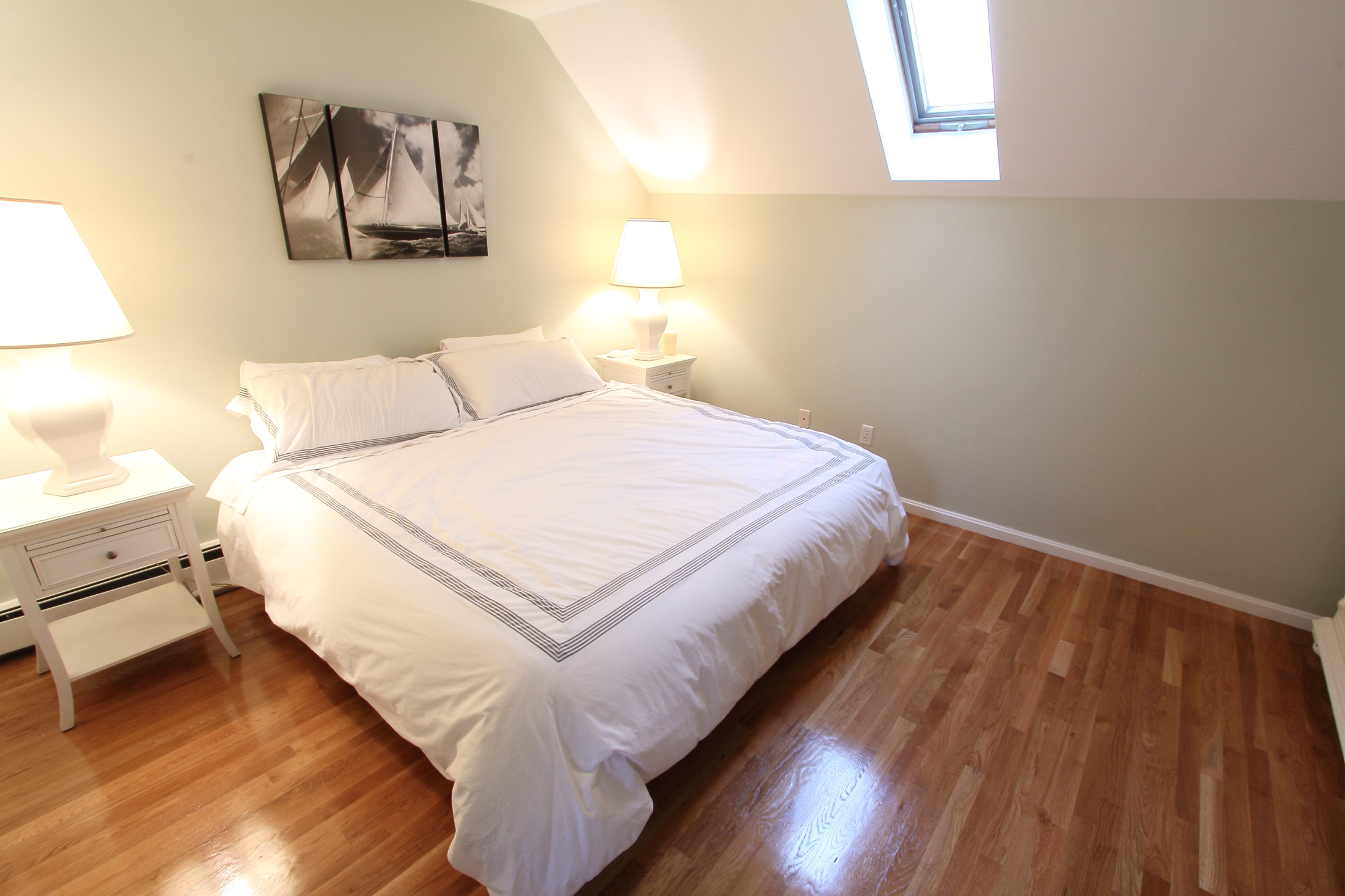 King Zen Room near Harvard Biz School - STR383892