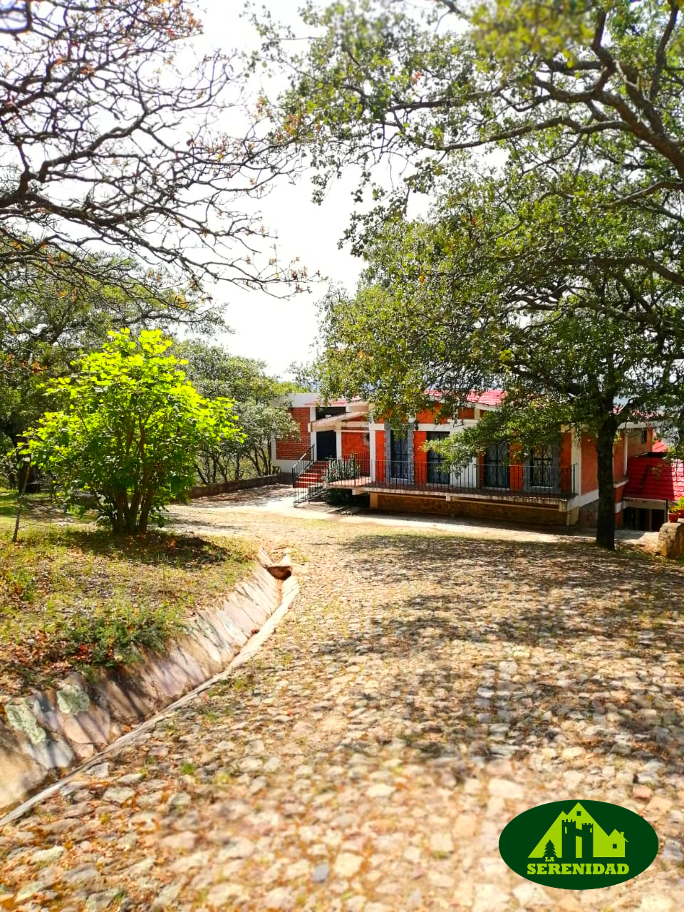 Sierra de Lobos Cabaña La Serenidad - Cabañas en renta en León