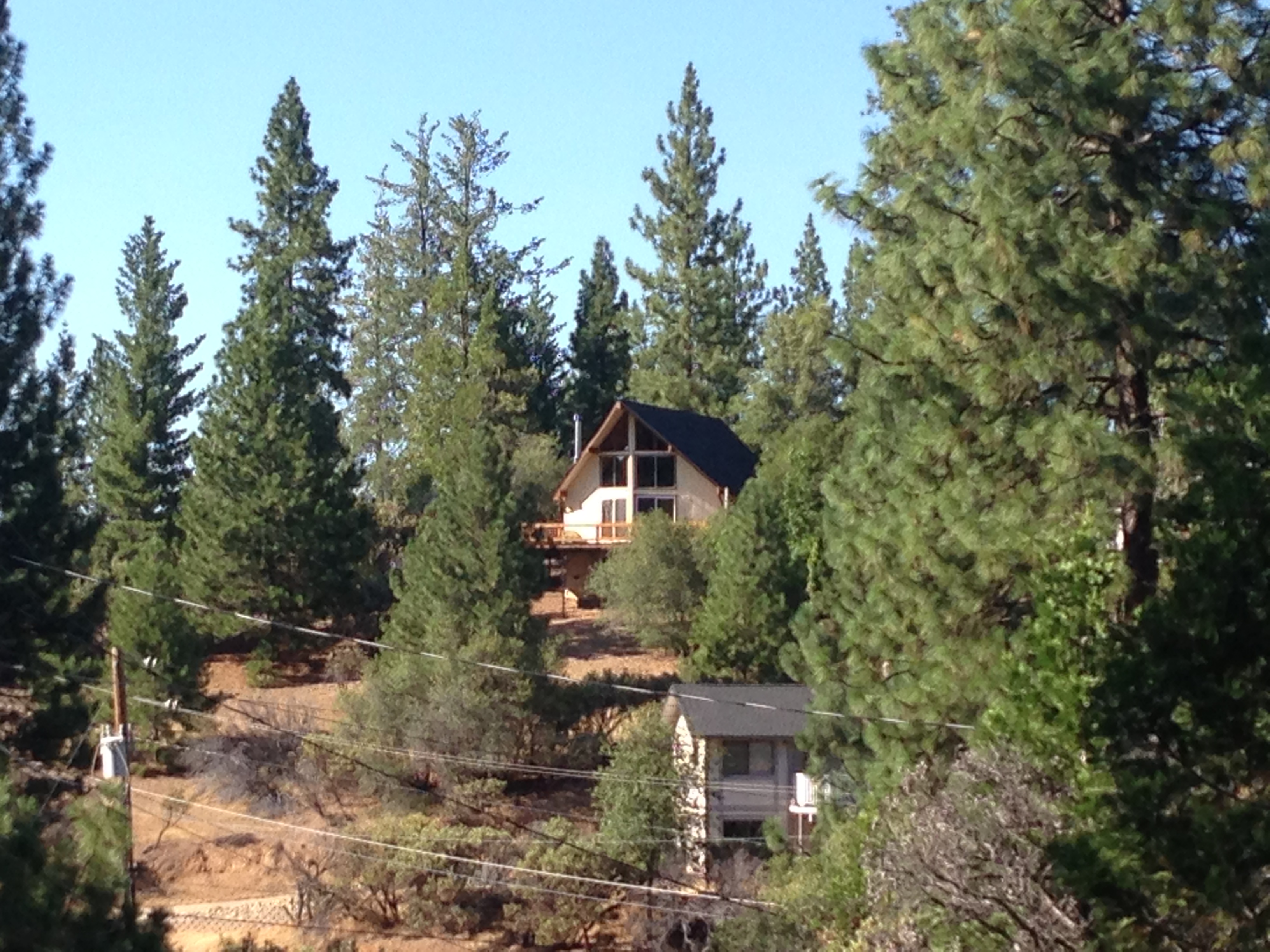 Majestic Pine Cabin Cabins for Rent in Groveland, California, United