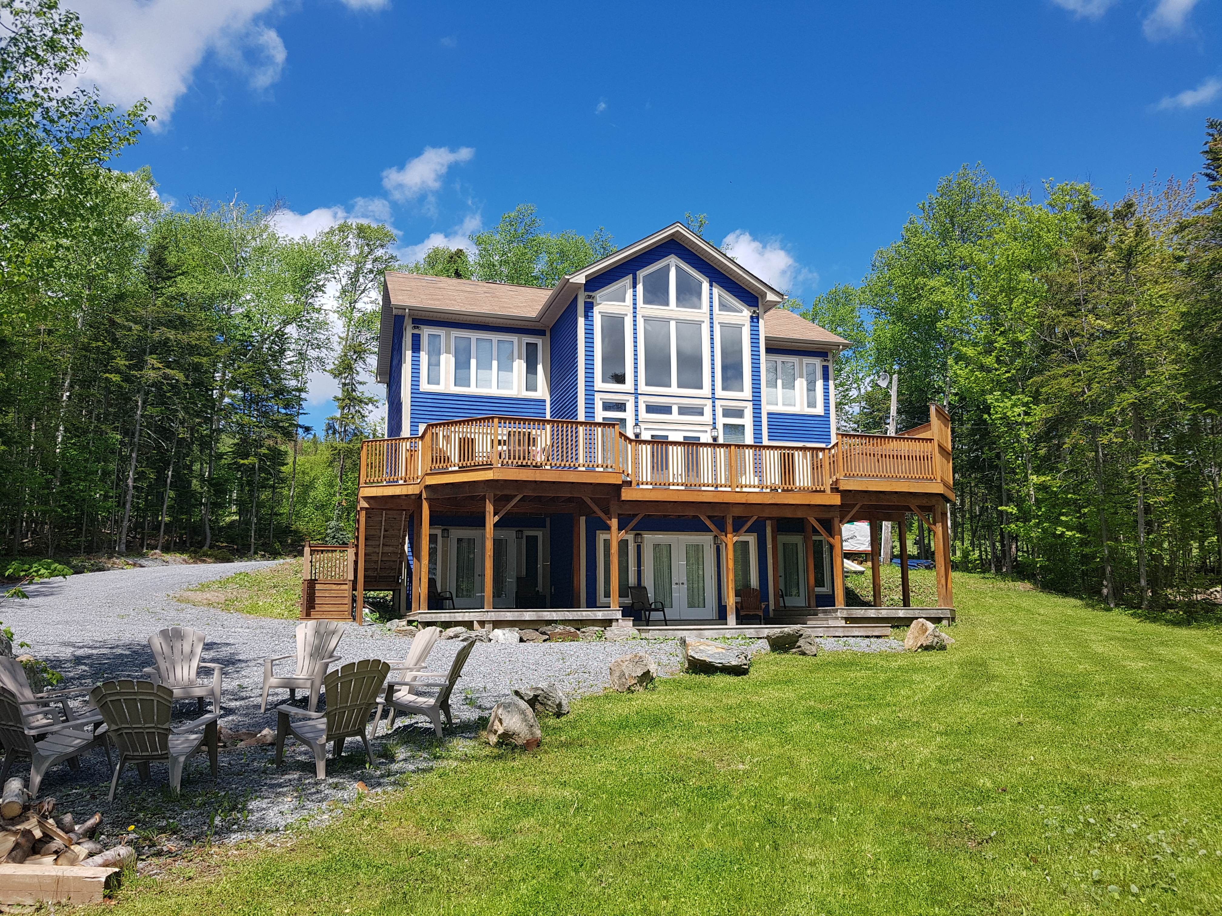 6 Bed Bath Humber Valley Chalet Chalets For Rent In Pasadena Newfoundland And Labrador Canada