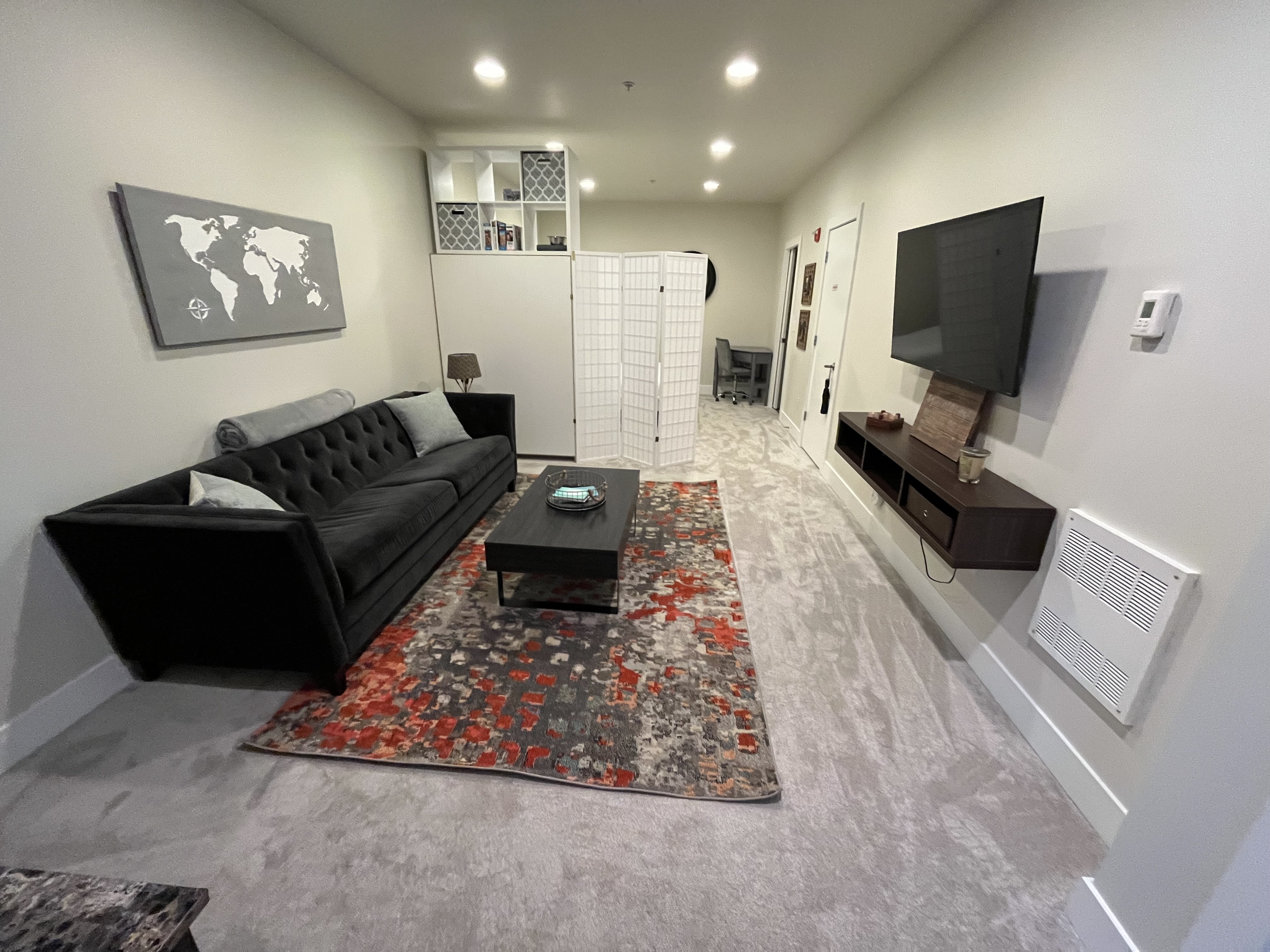 Stylish & Spacious Ballard Studio- 100 Walk Score