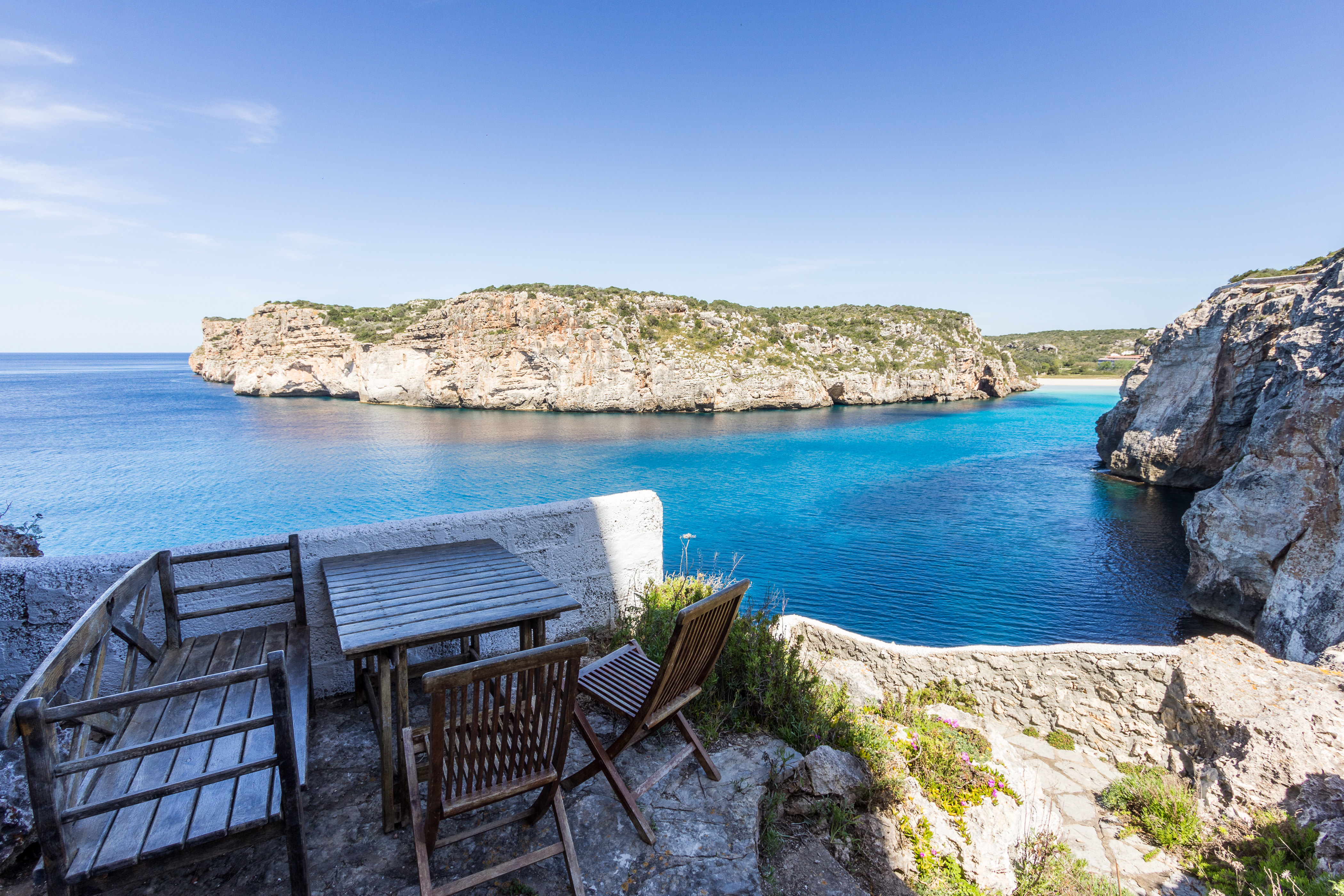 House on a cliff ❤ frontline & amazing seaview in Alaior, Menorca