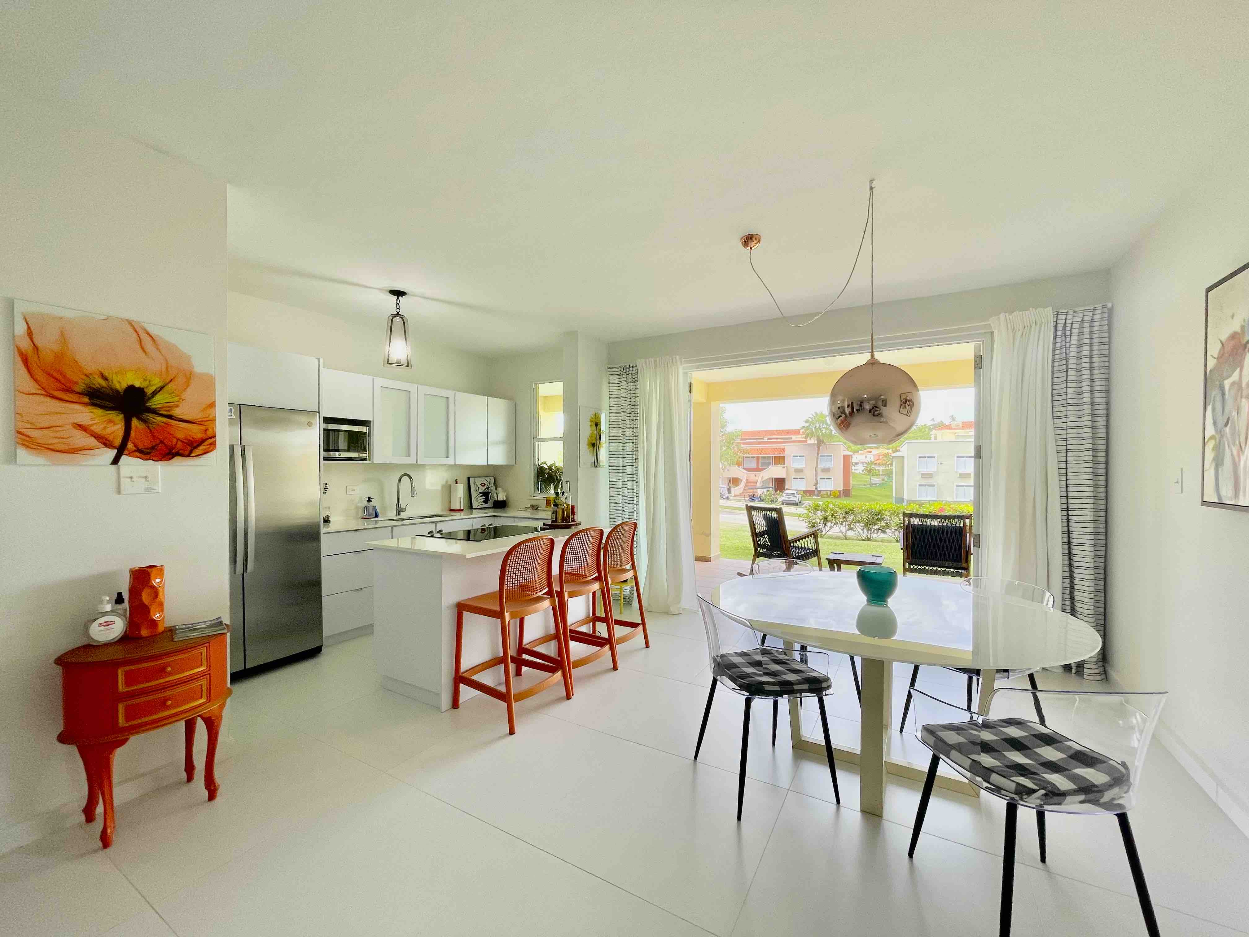 Cozy Beach Retreat w/ Wifi, Pool & Parking