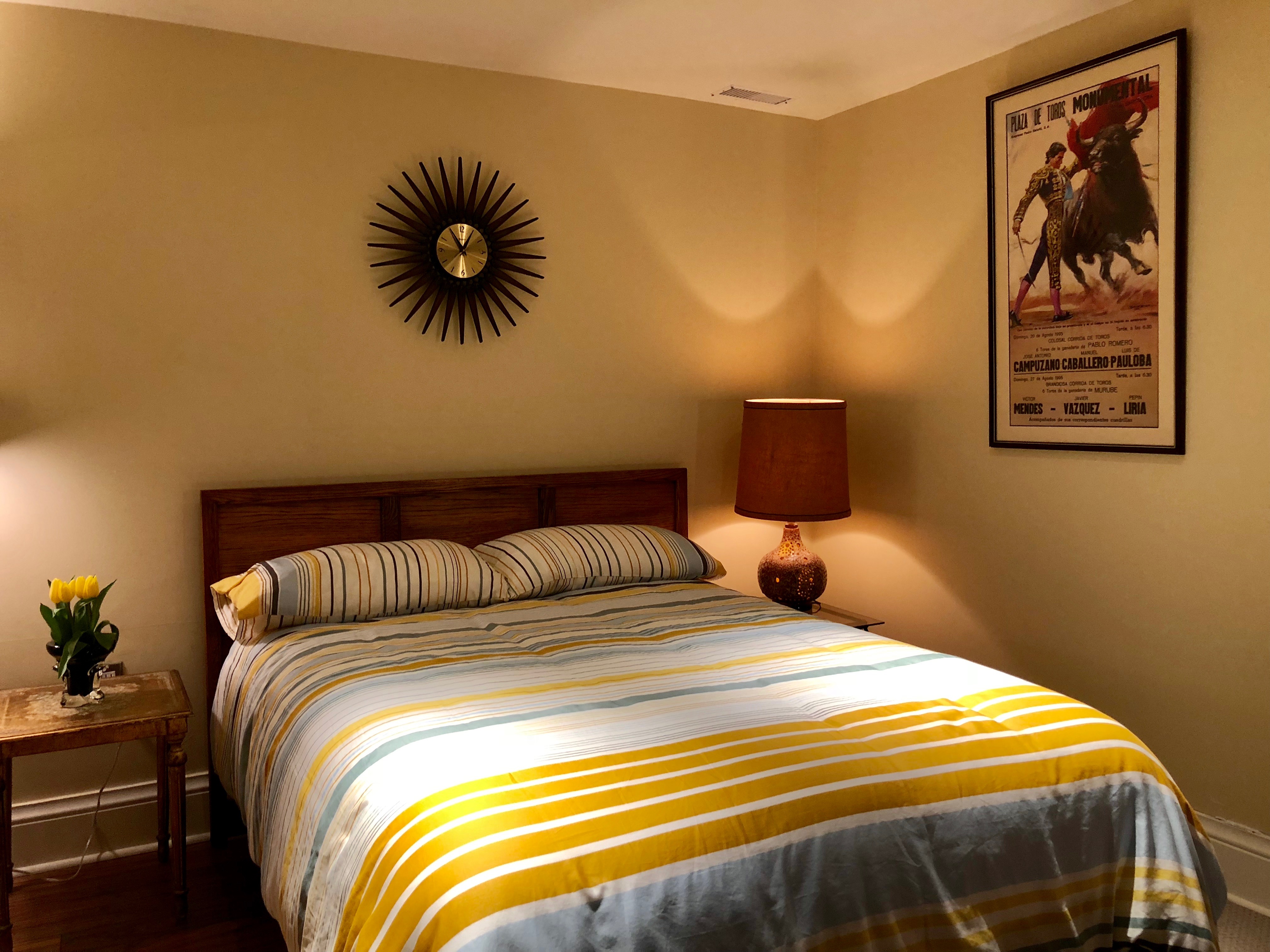 Comfortable Room in Laneway House, Private Bath