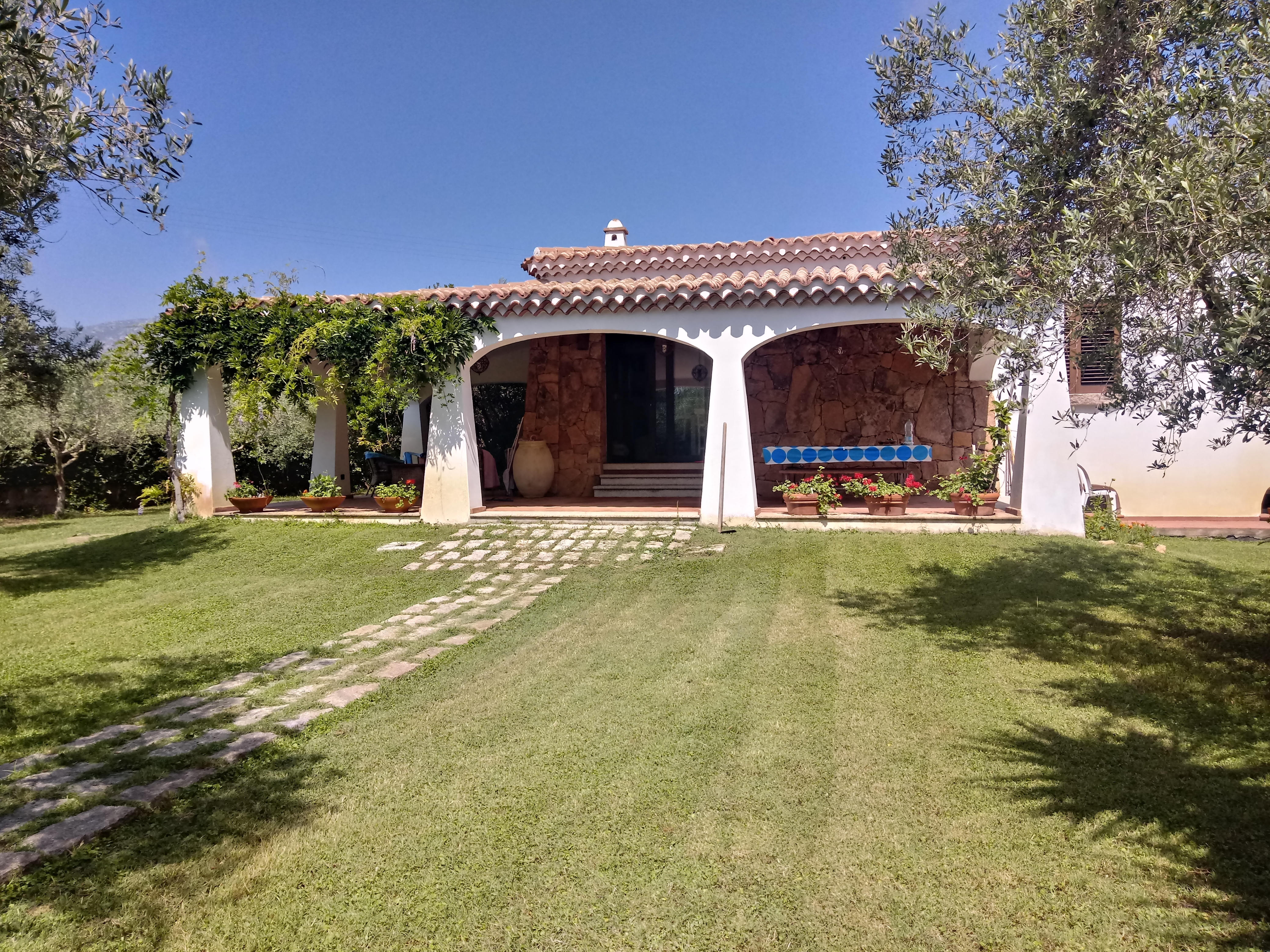 Villa pontes