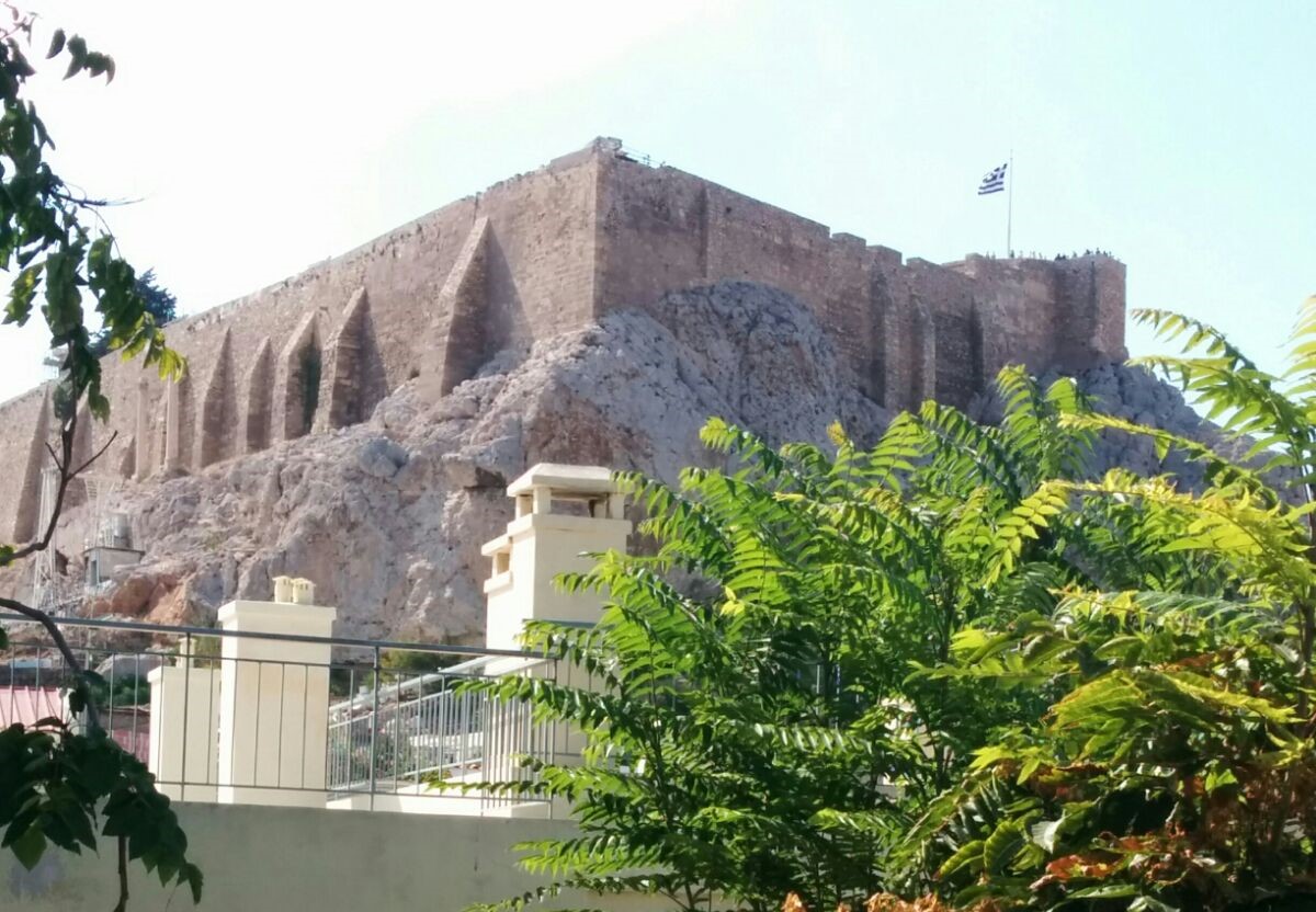 Apartment with balcony view of the Acropolis