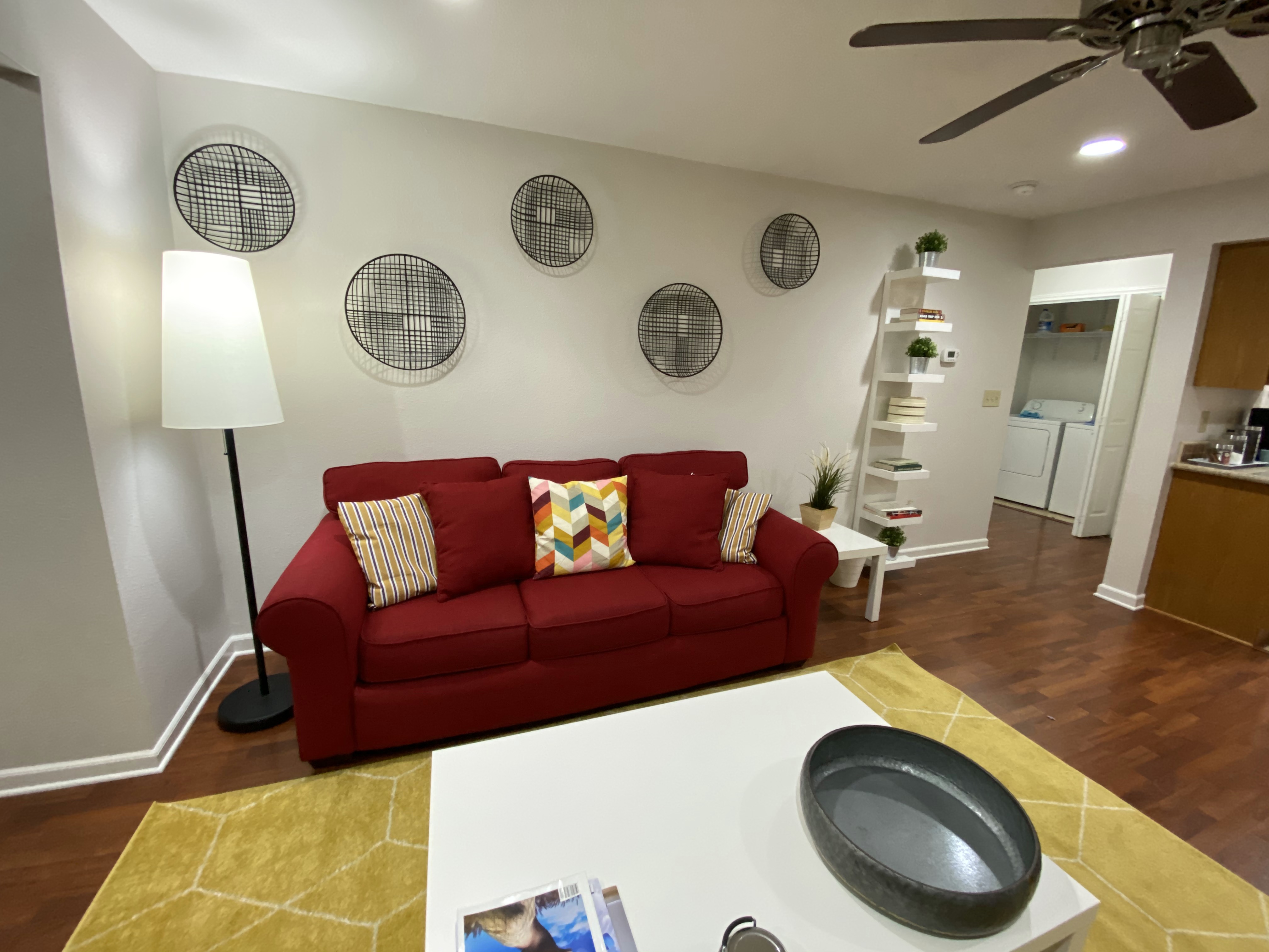 Hip Cultural Dist Apt | Walk to Dickies & Museums in District 7, Fort Worth