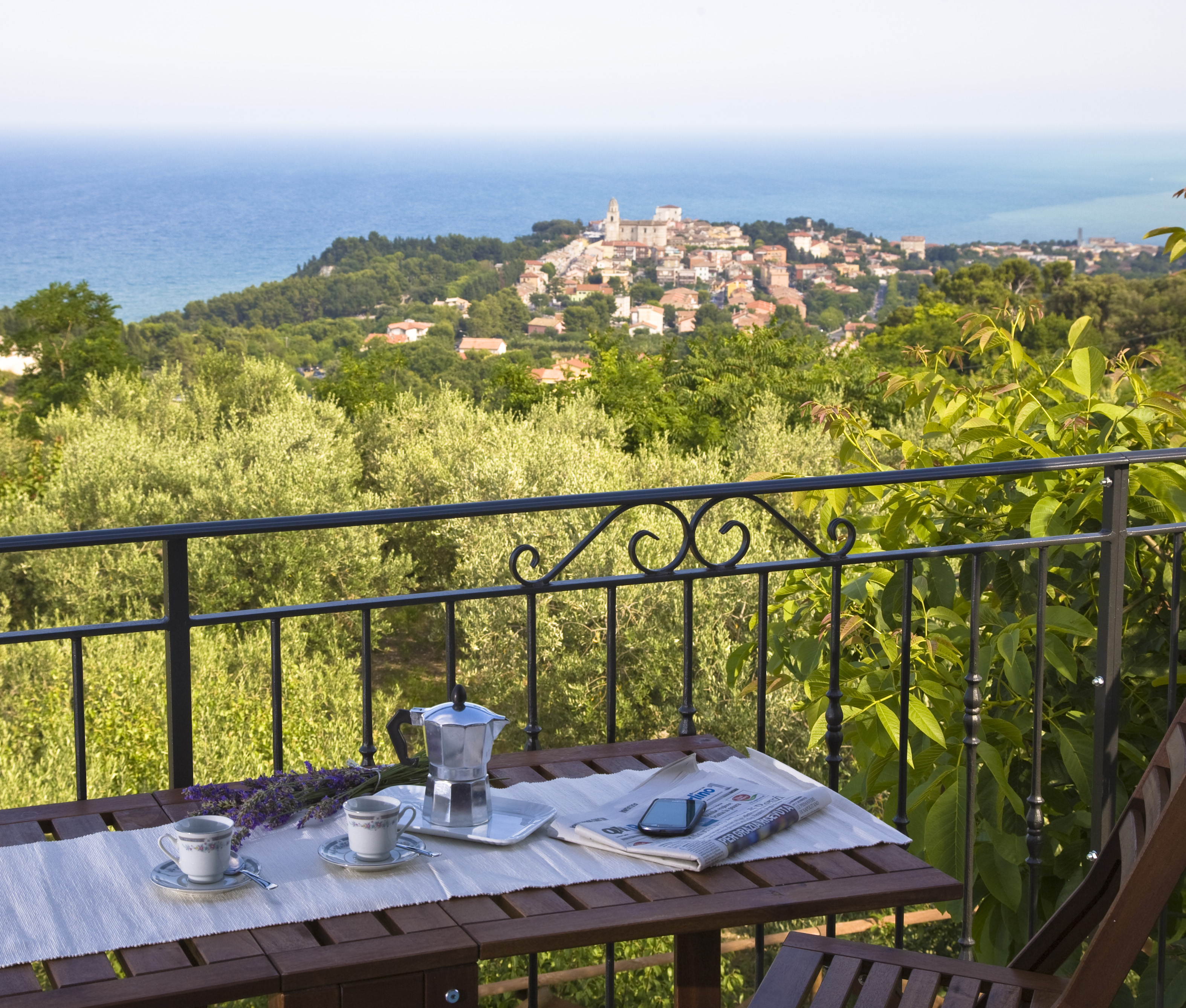 Il Corbezzolo a panoramic terrace overlooking Conero