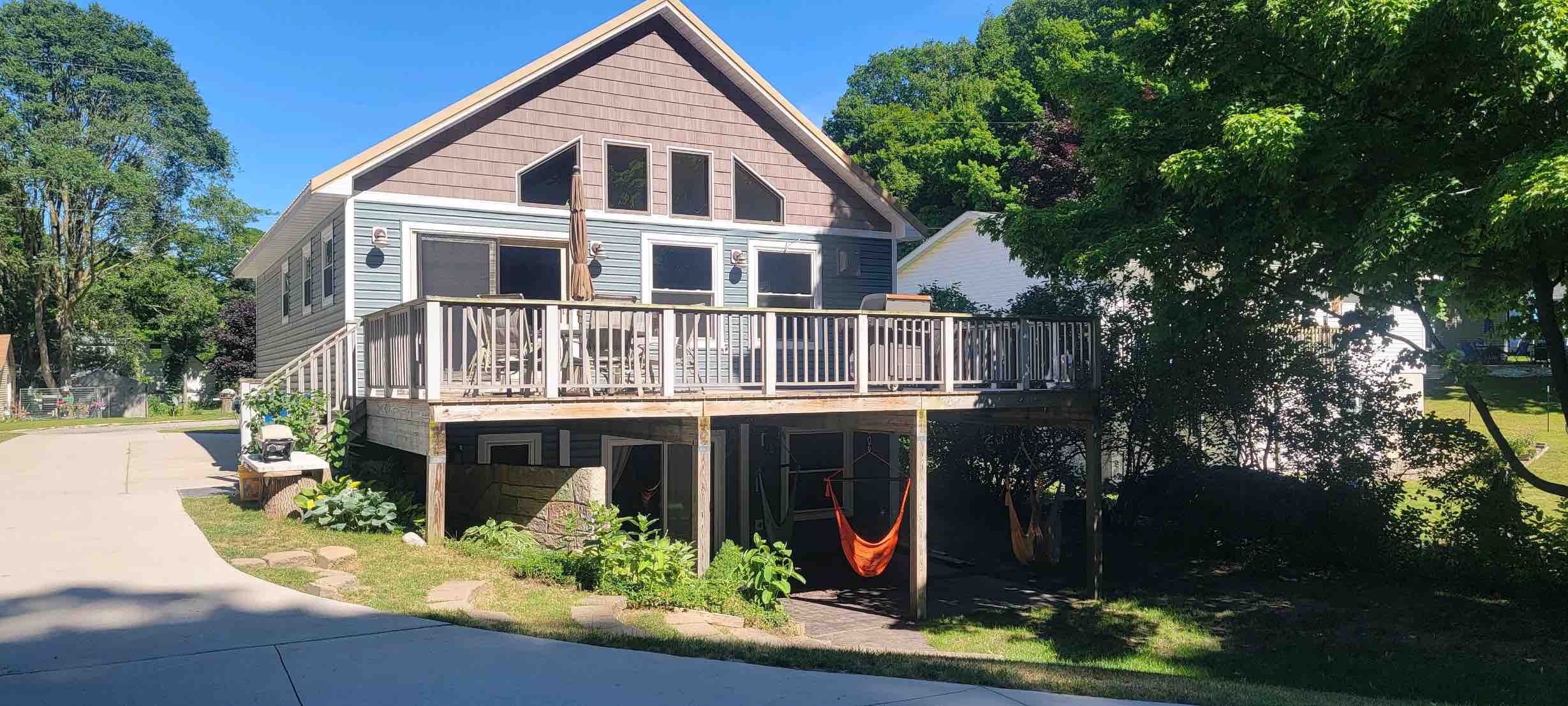 Elberta Bluffs Cottage Houses for Rent in Elberta, Michigan, United States Airbnb