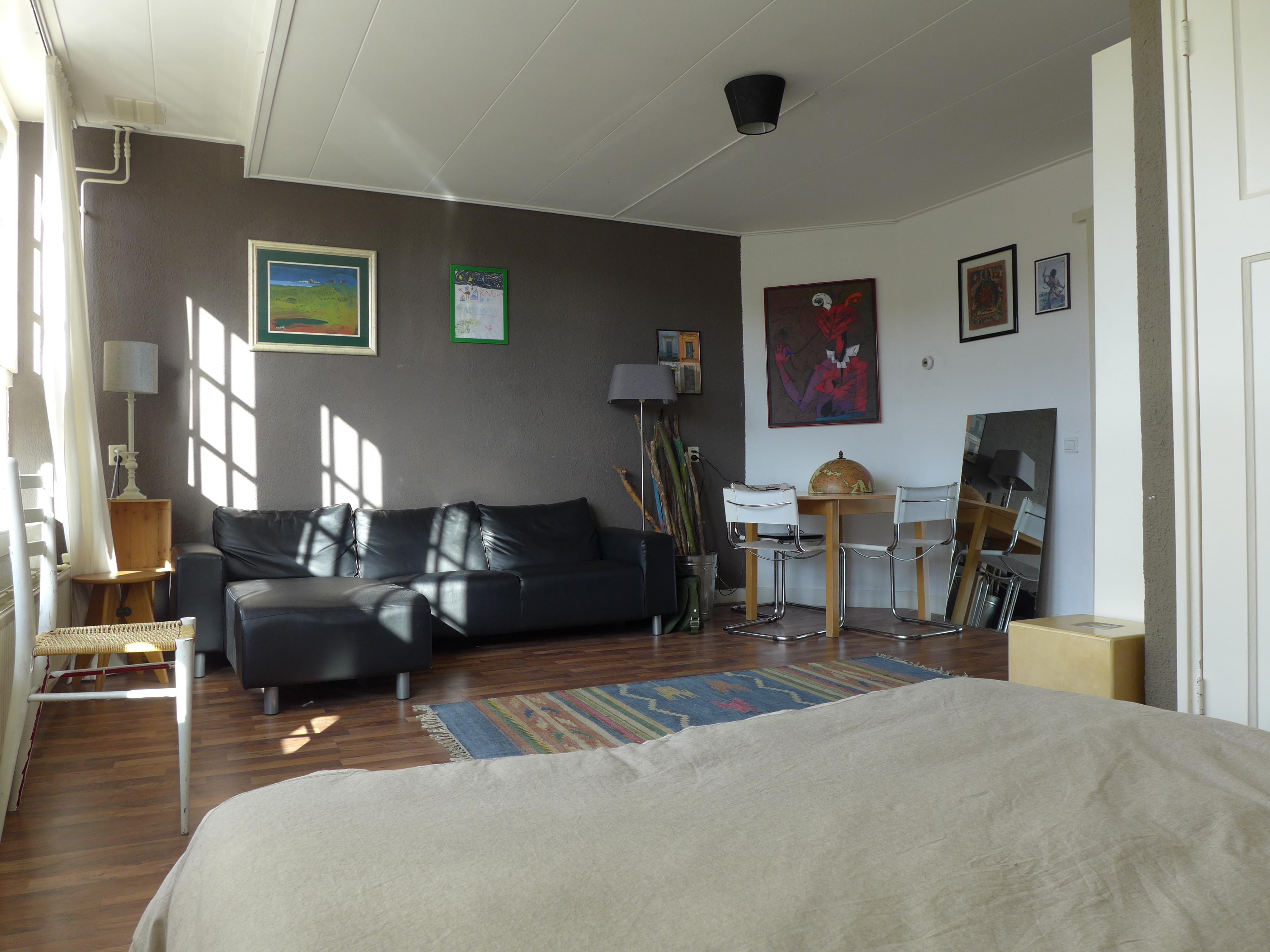 Light Studio close to the center and well serviced โ Amsterdam stay