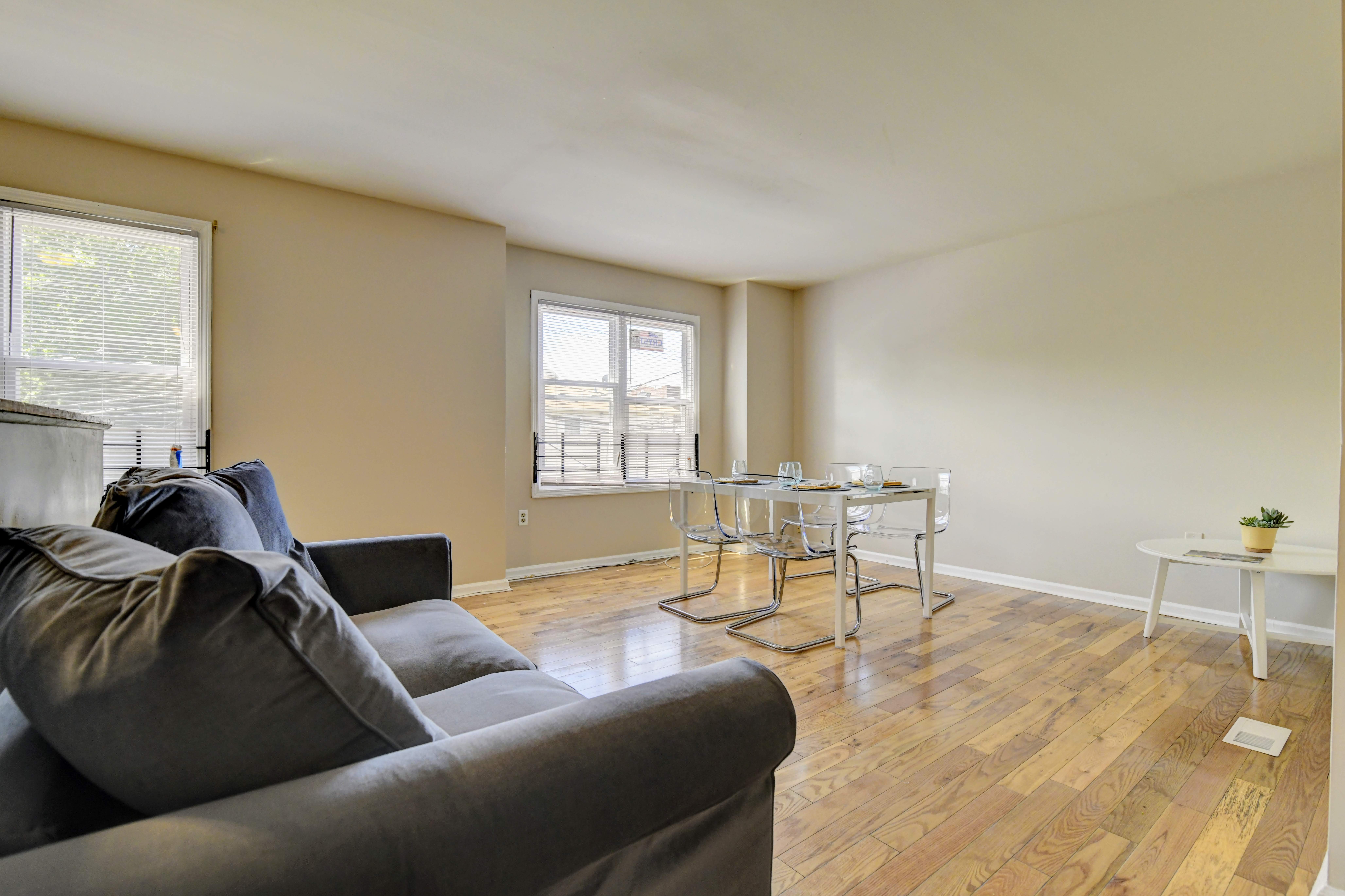 Cozy Spot 2, "6" mins from EWR/Newark Liberty Intl in South, Newark