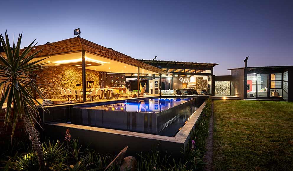 Spectacular ECO home on the Vaal Dam Waterfront Houses for Rent in