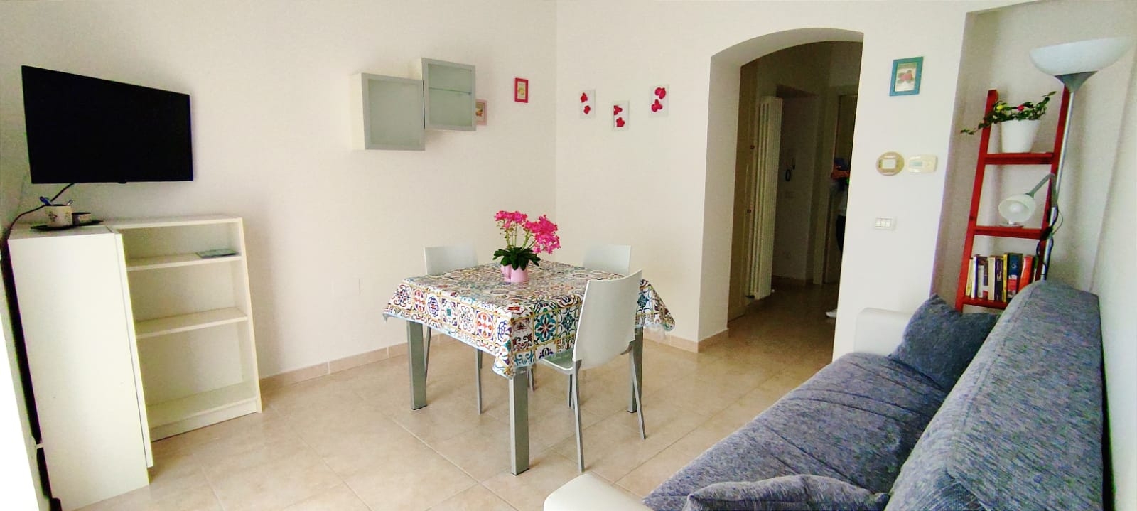 Lovely vacation home in Sirolo. Free parking.