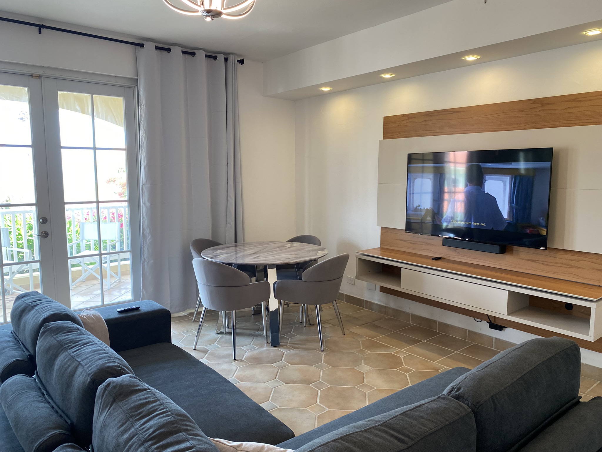 Beautiful Apartment at Las Casitas Village Apartments for Rent in