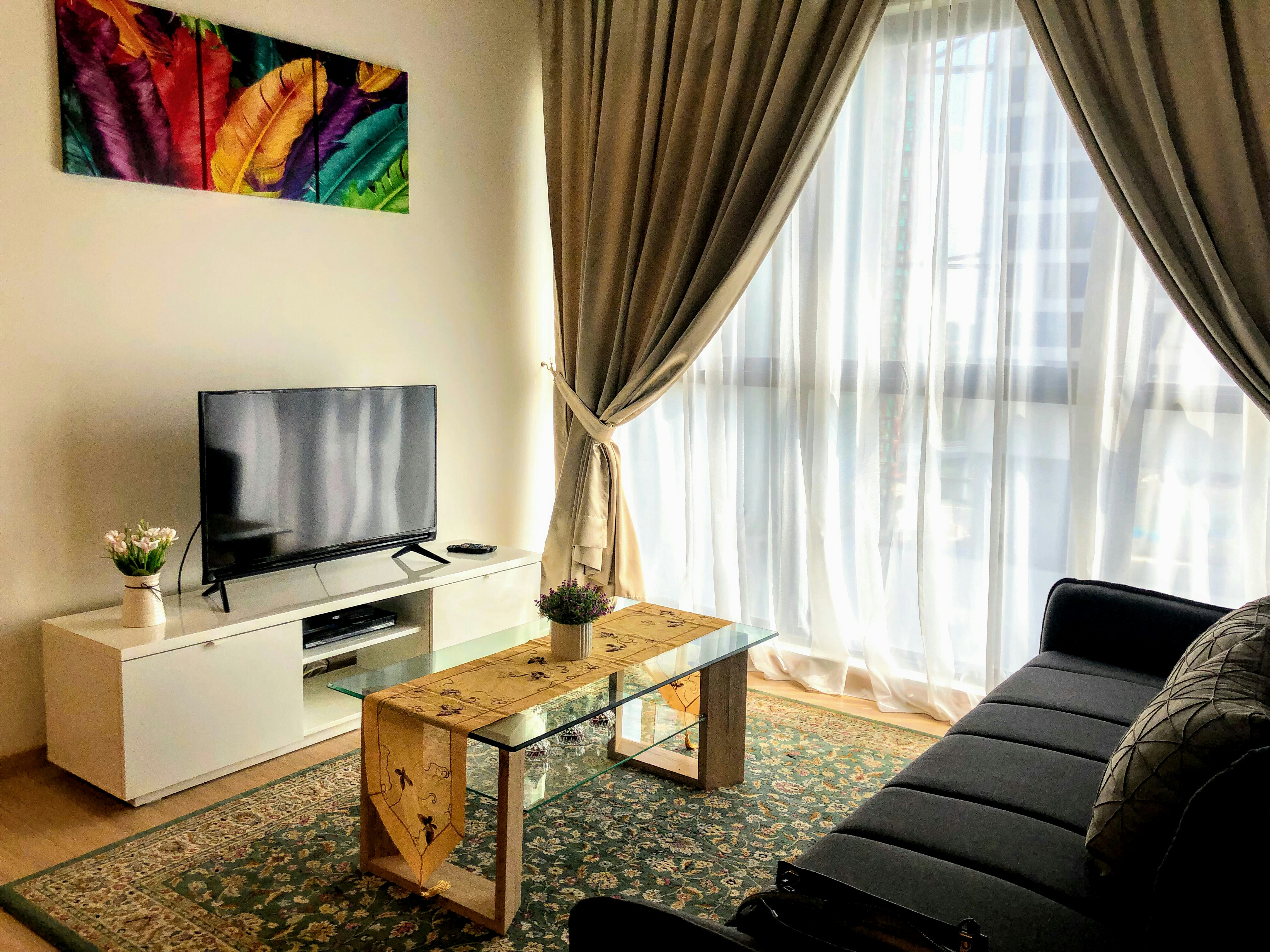 Spacious Apt (2R2QB) MRT Link K.L.( Hi speed WiFi)