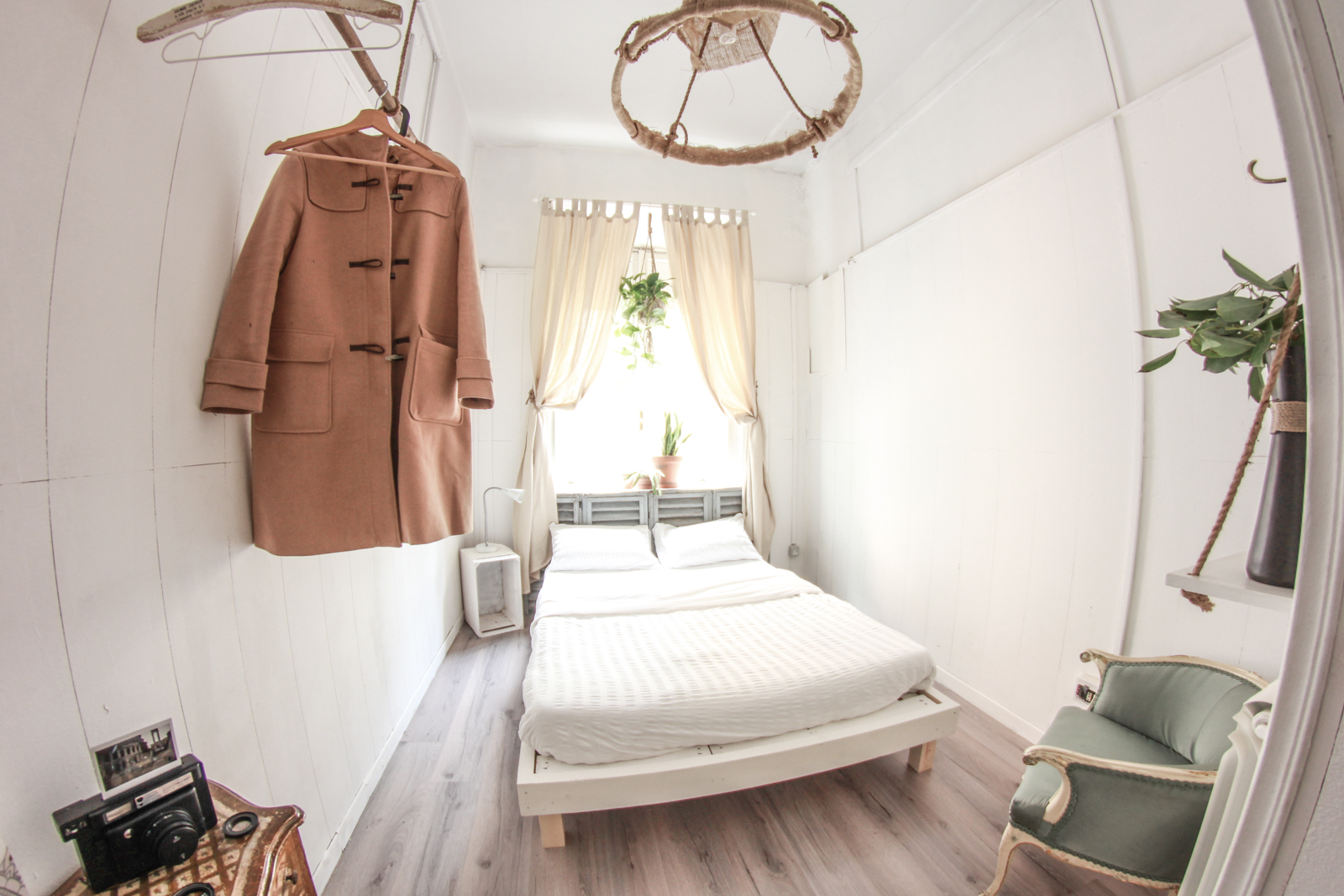 ★ Stylish BR in Artsy Vibrant APT in Trastevere ★