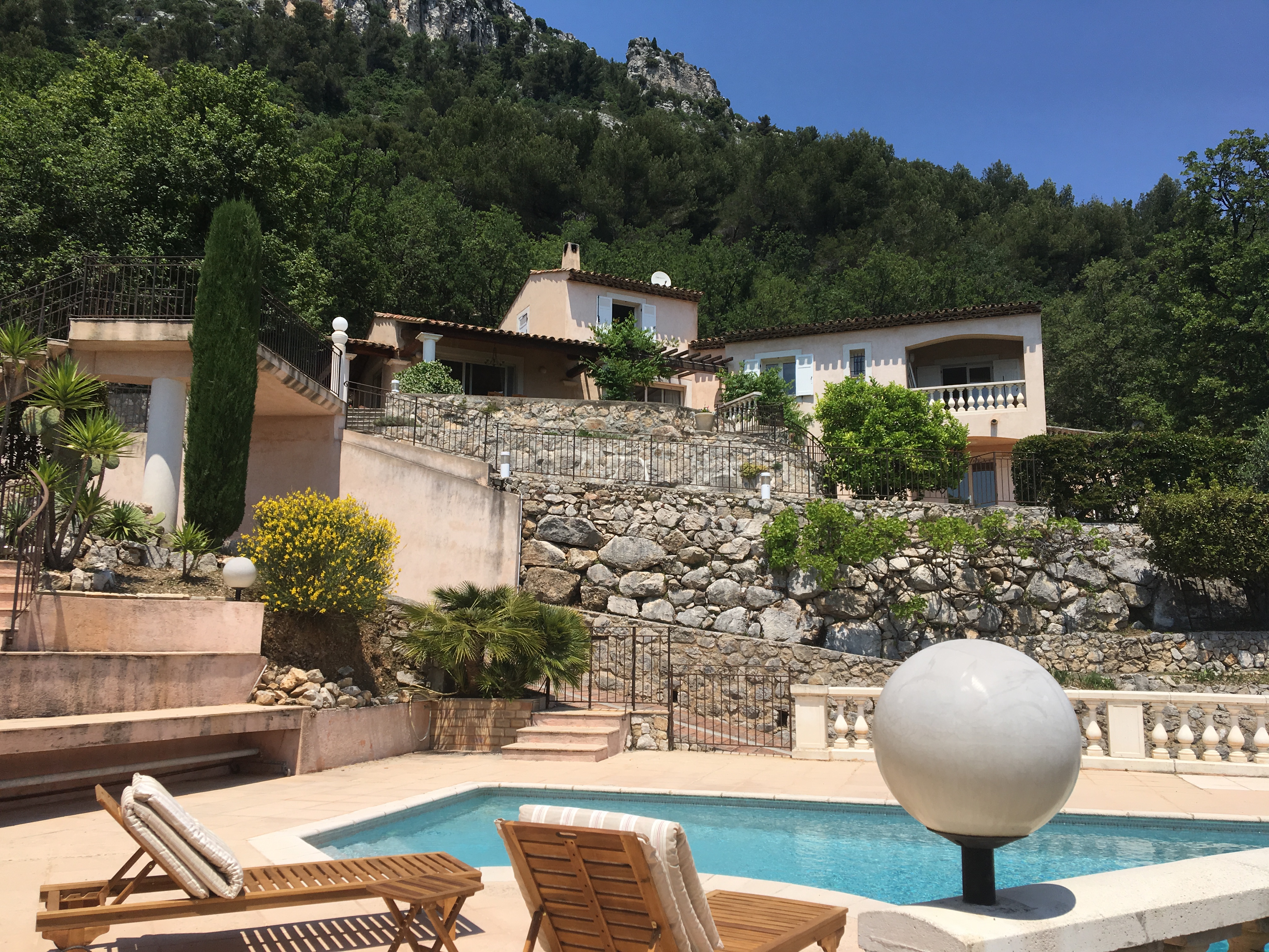Studio with panoramic view of the French Riviera