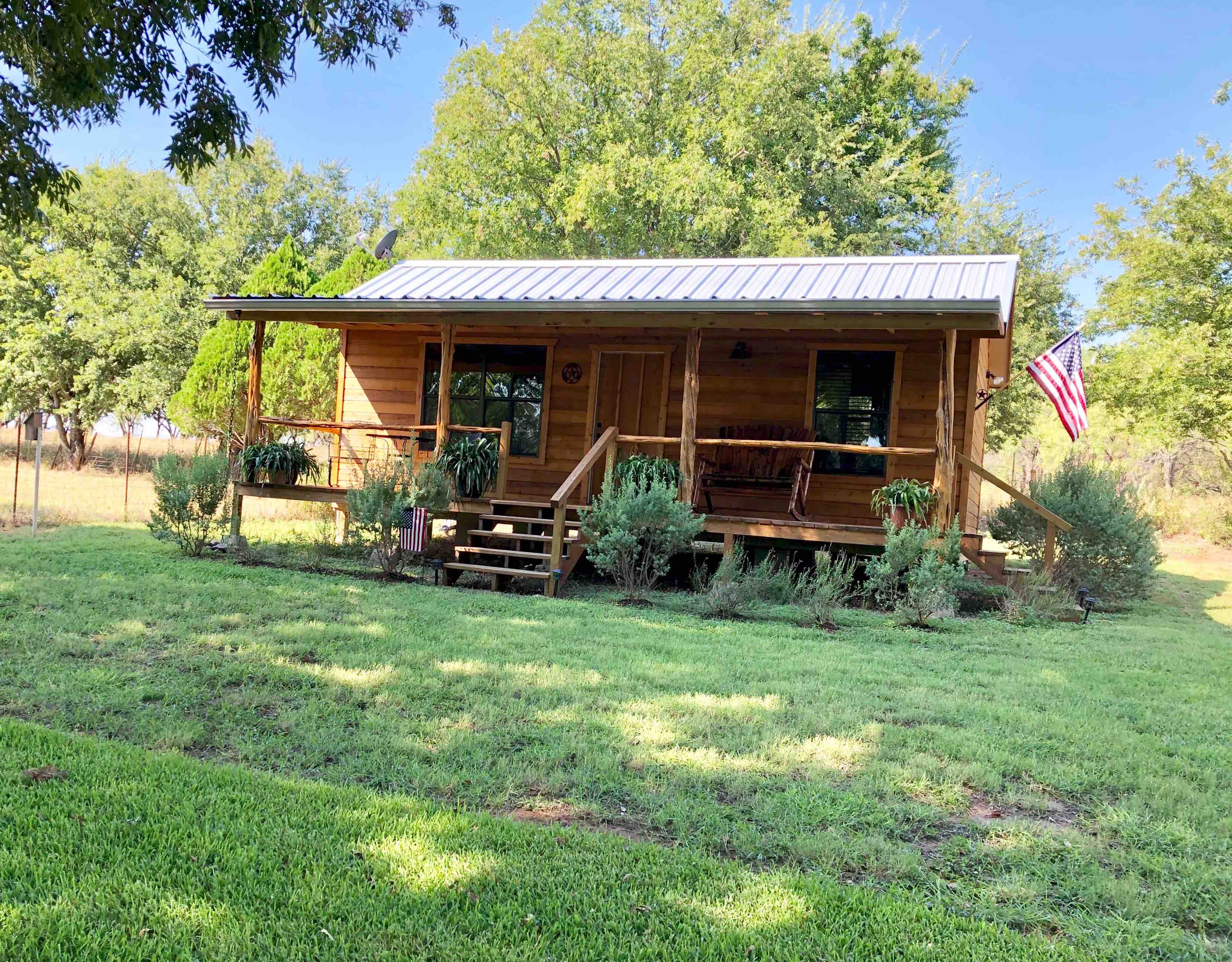 The Hideaway At Lake Lbj Cabins For Rent In Kingsland Texas United States