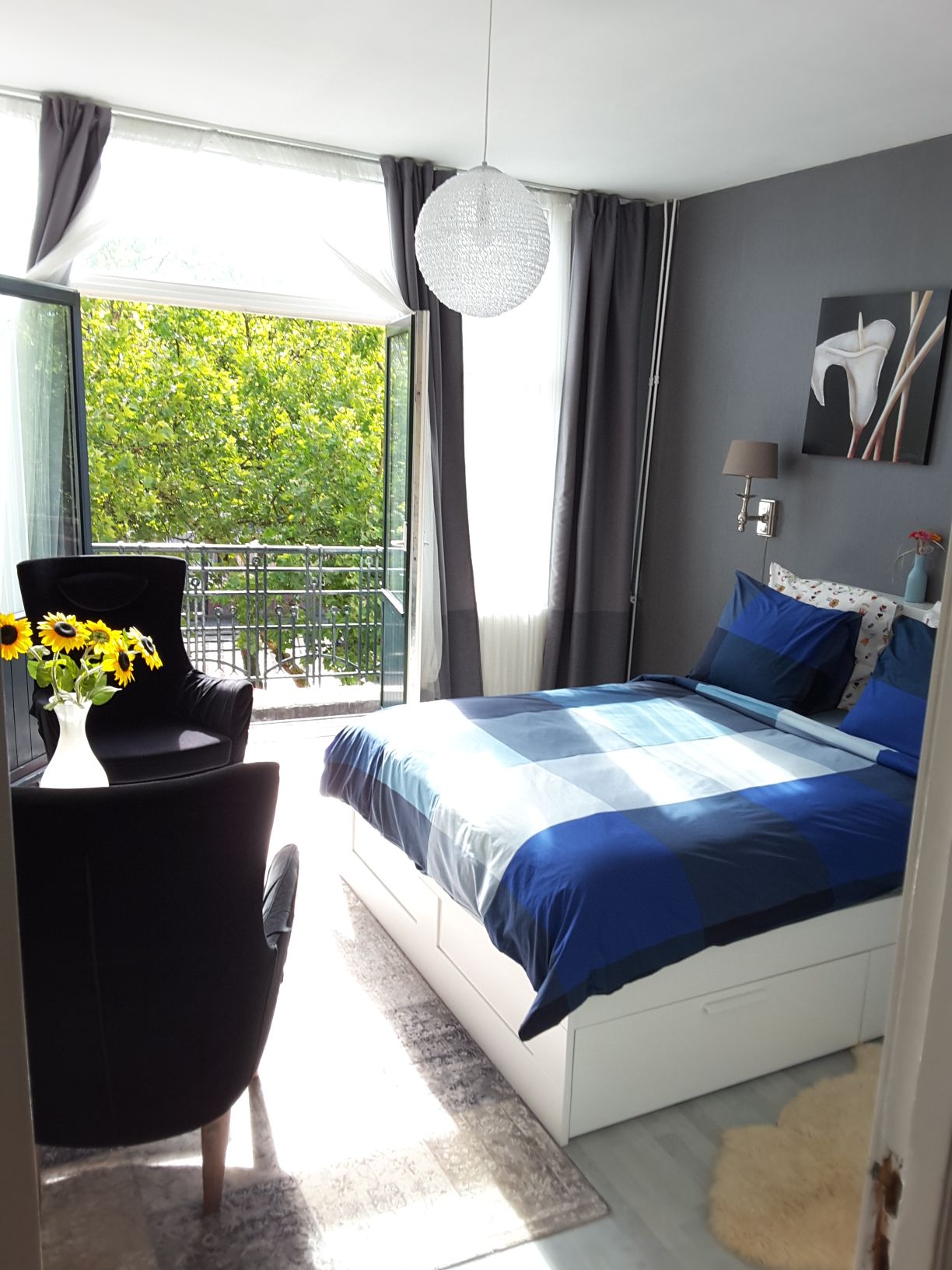 Large bedroom Lets be surprized