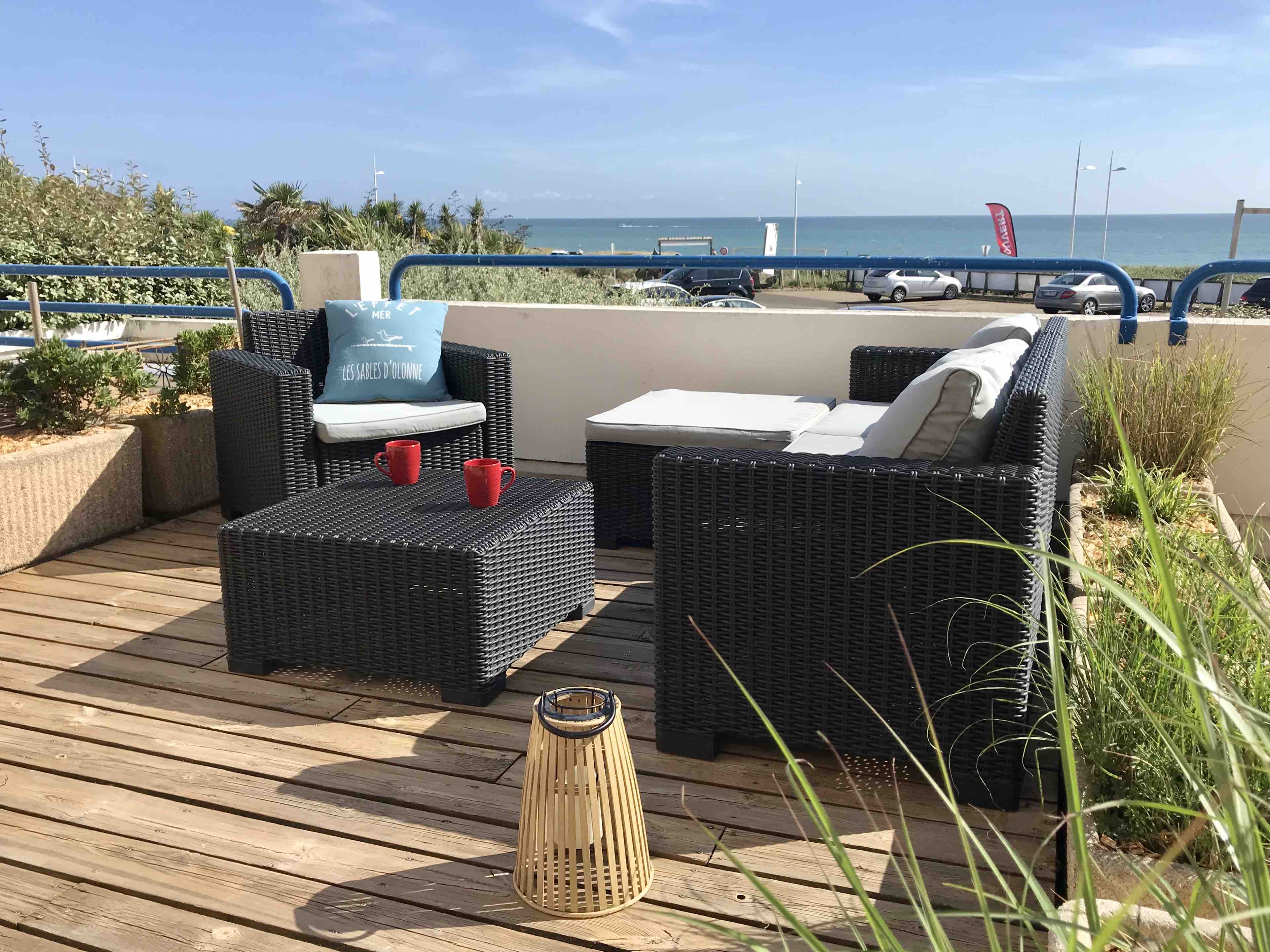 4-person apartment with sea view terrace