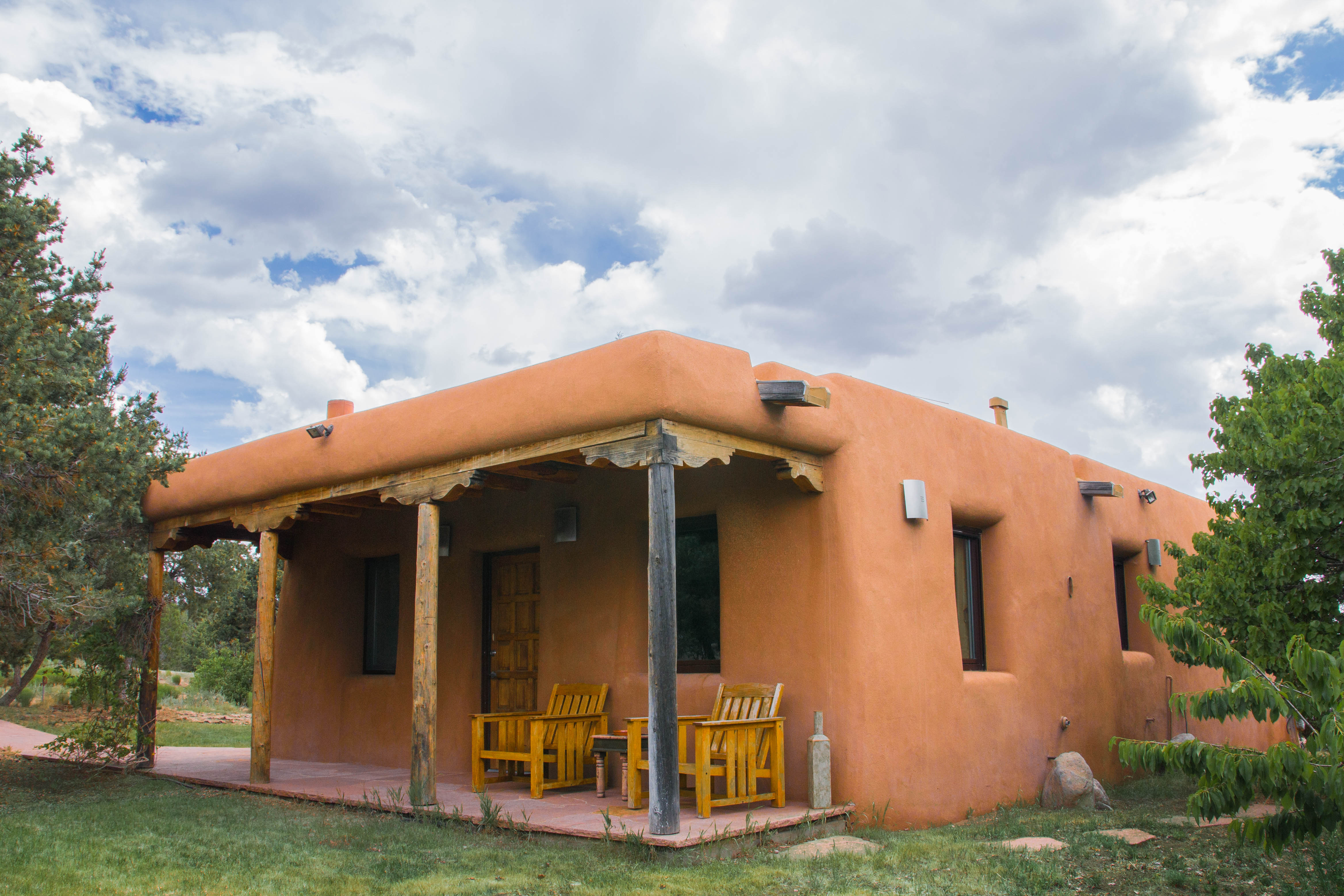 Cozy Casita in the Northern Hills of Santa Fe Guesthouses for Rent in