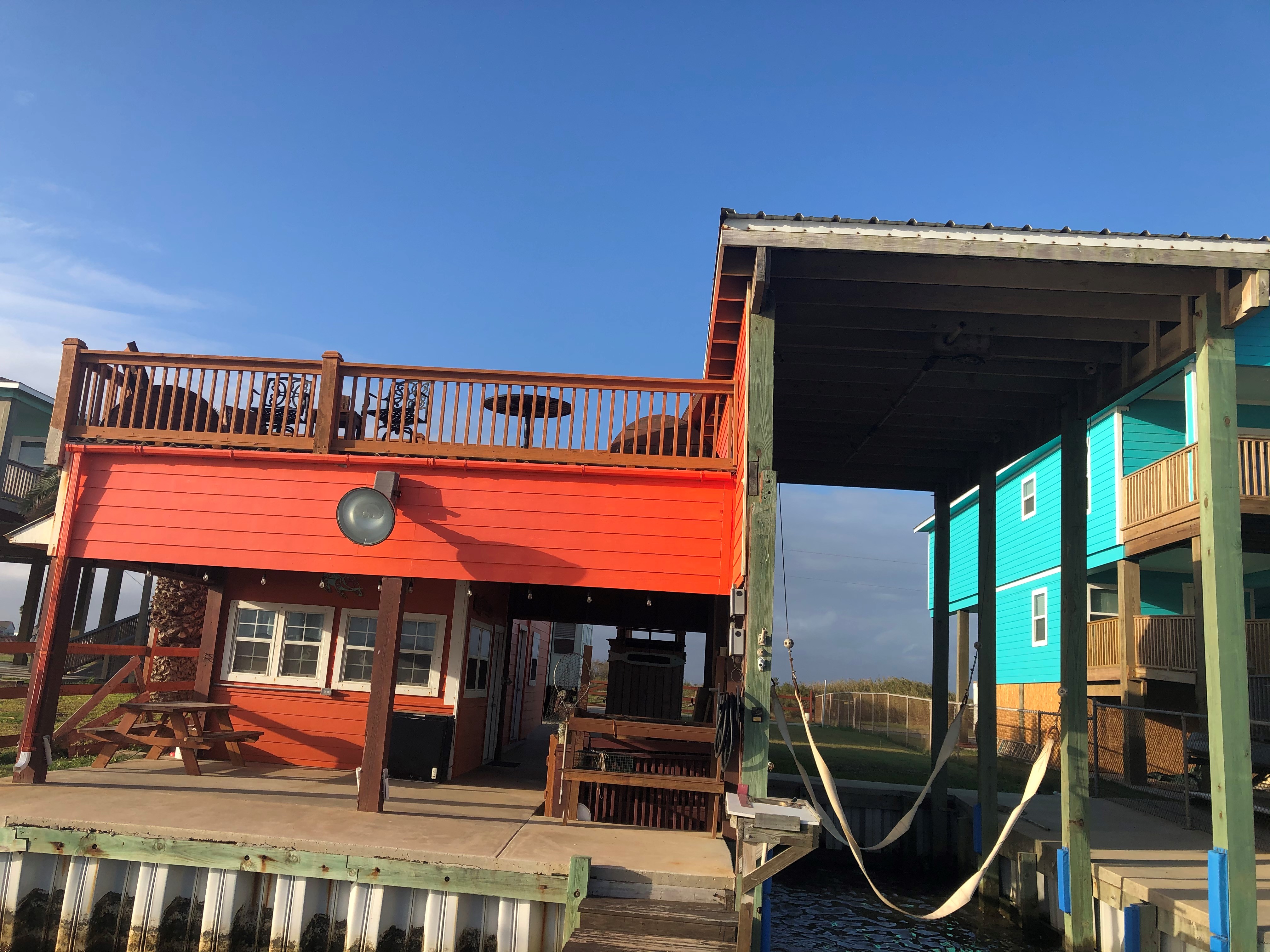 Pogue Life Intercoastal Fishing Cabin w/boat lift