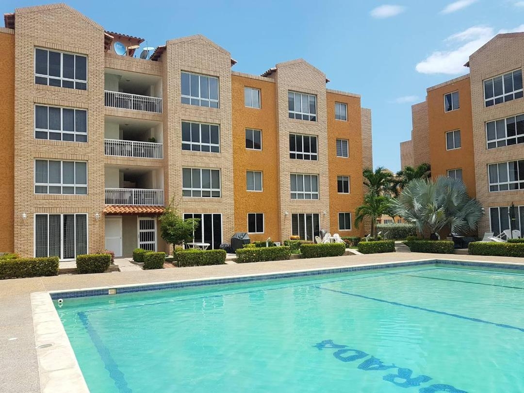 Apartamento Vacacional en Lecheria. With Pool