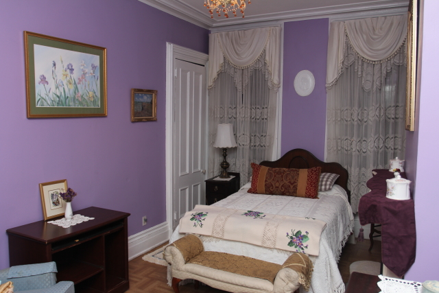 Sean's Jersey City Homestead,the Double Room. in Ward E (councilmember James Solomon), Jersey City