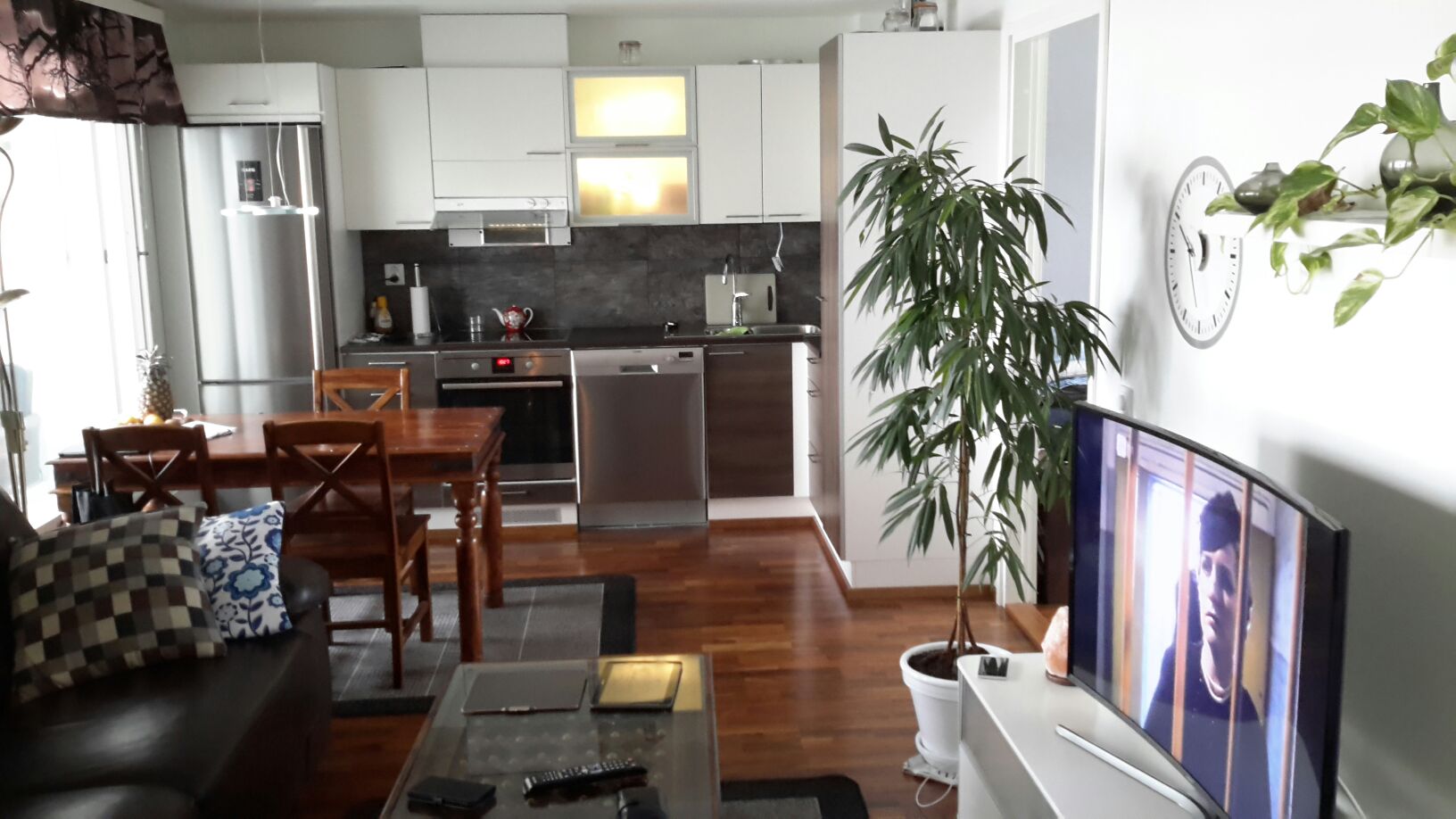 A TWO-BEDROOM APARTMENT  NEAR THE SEA