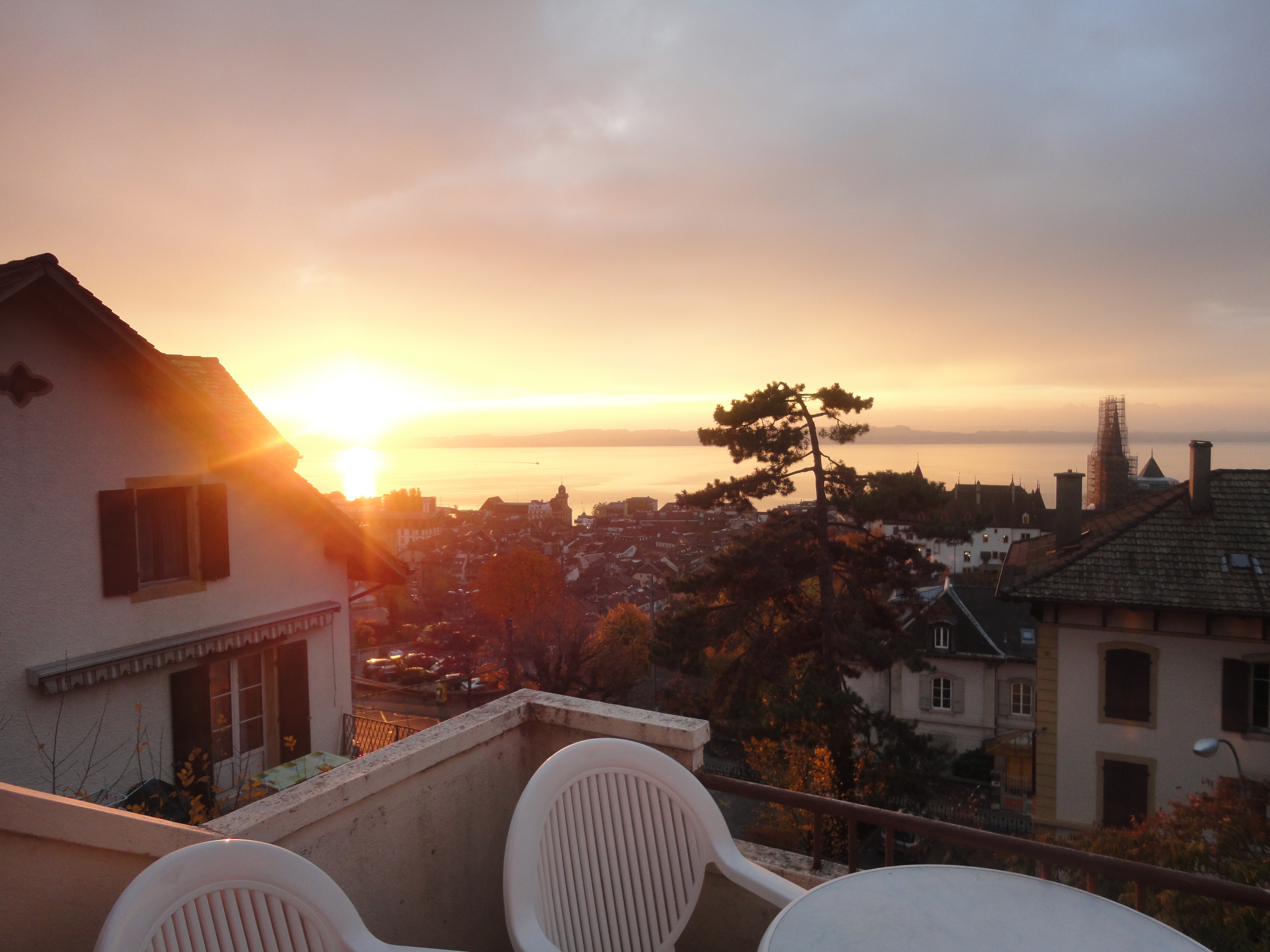 Beautiful apartment with a view of Lake Alps