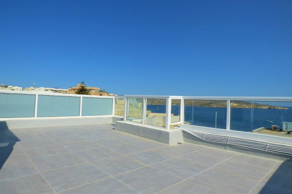 Beautiful penthouse with sea view