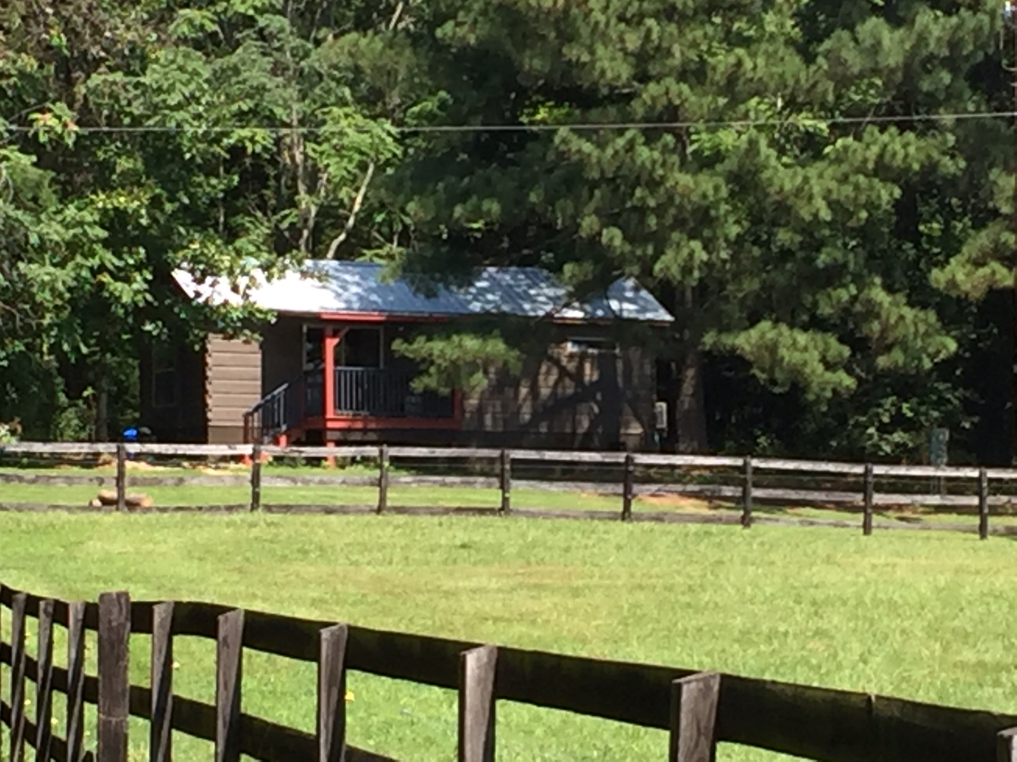 Cabin with Max Comforts nr TIEC Wineries Tiny houses for Rent in Tryon, North