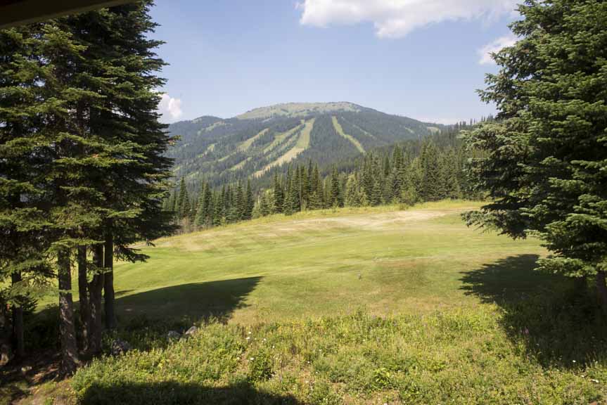 Private 3 bedroom Ski In Ski Out Home with view
