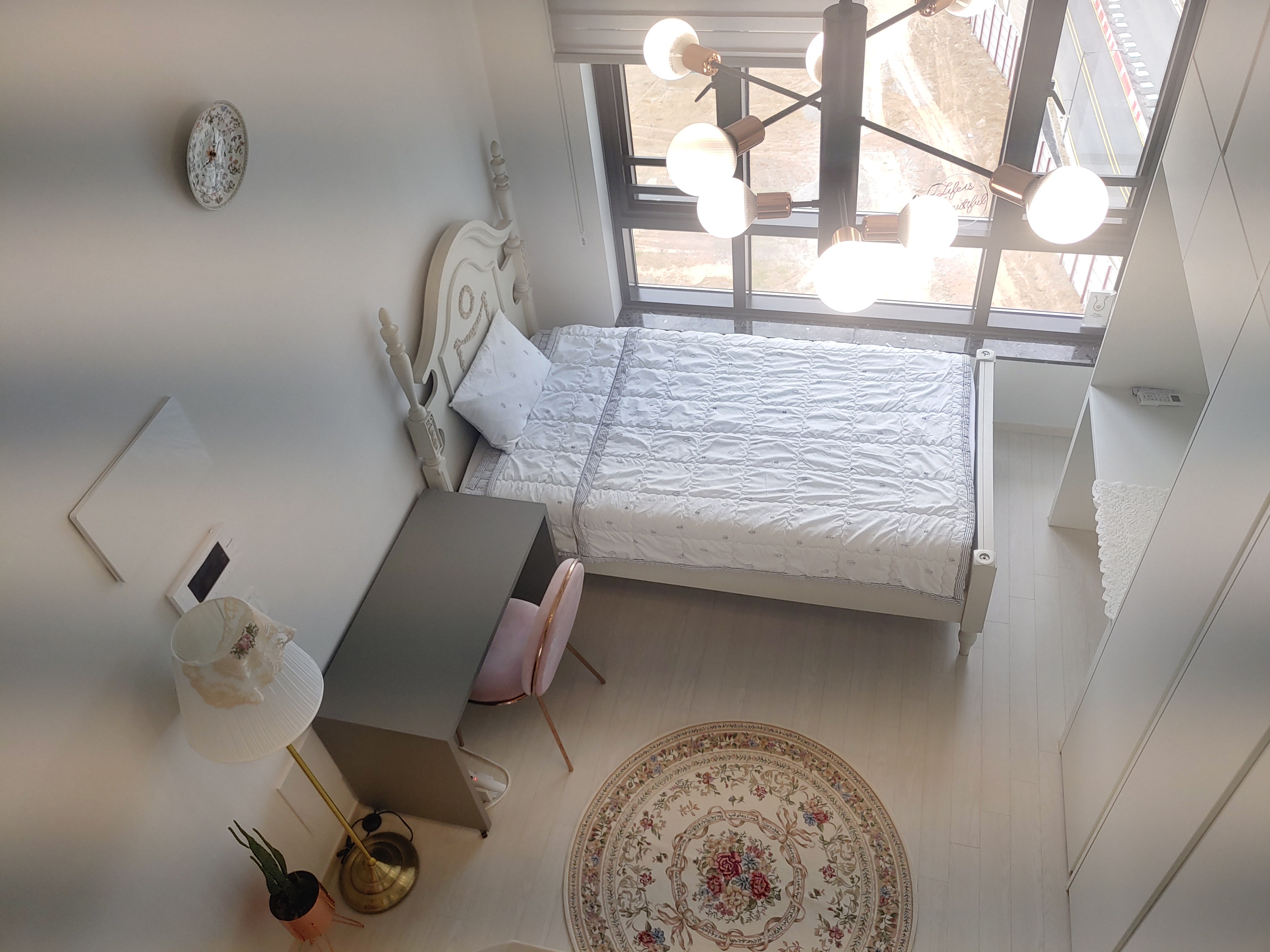 Beautiful night view new buildingBeautiful Night view Cozy clean term rental. Self-isolation available