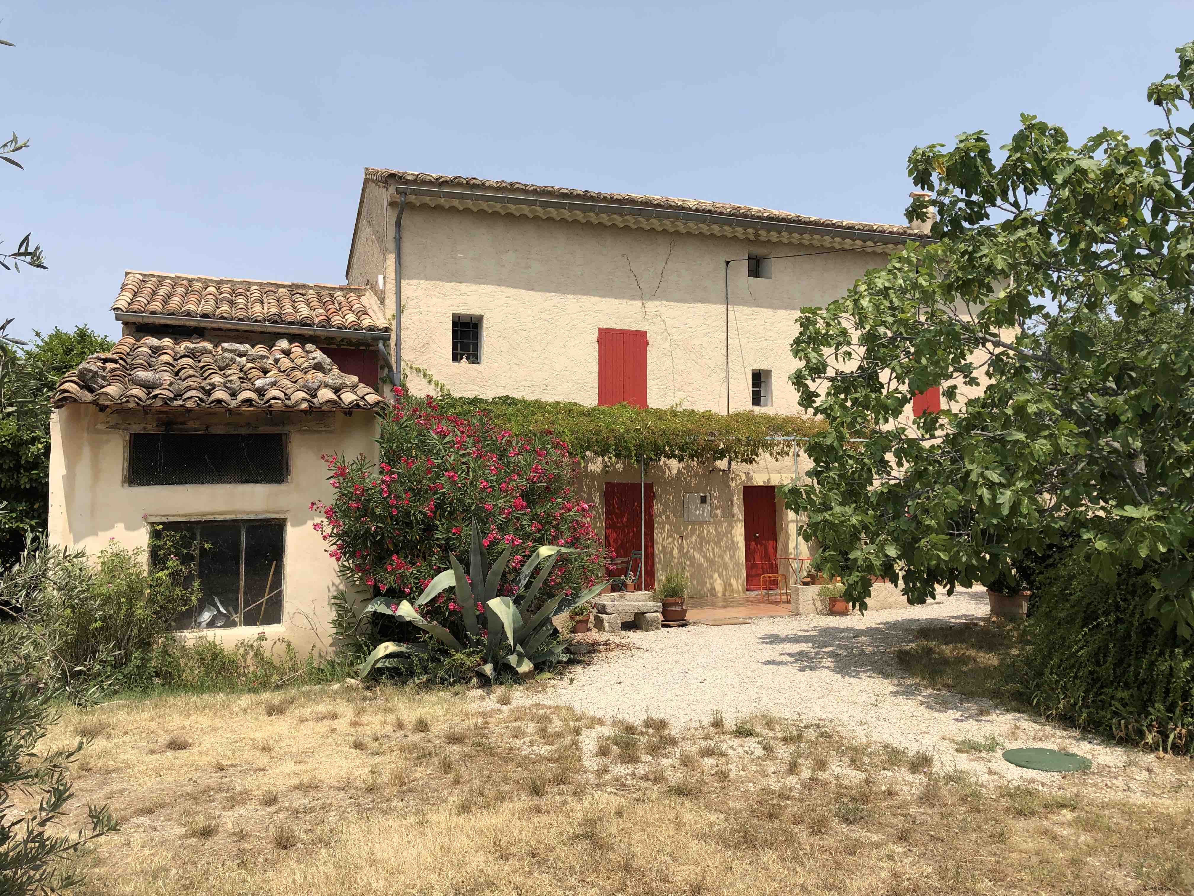 Provencal farmhouse near Mont Ventoux