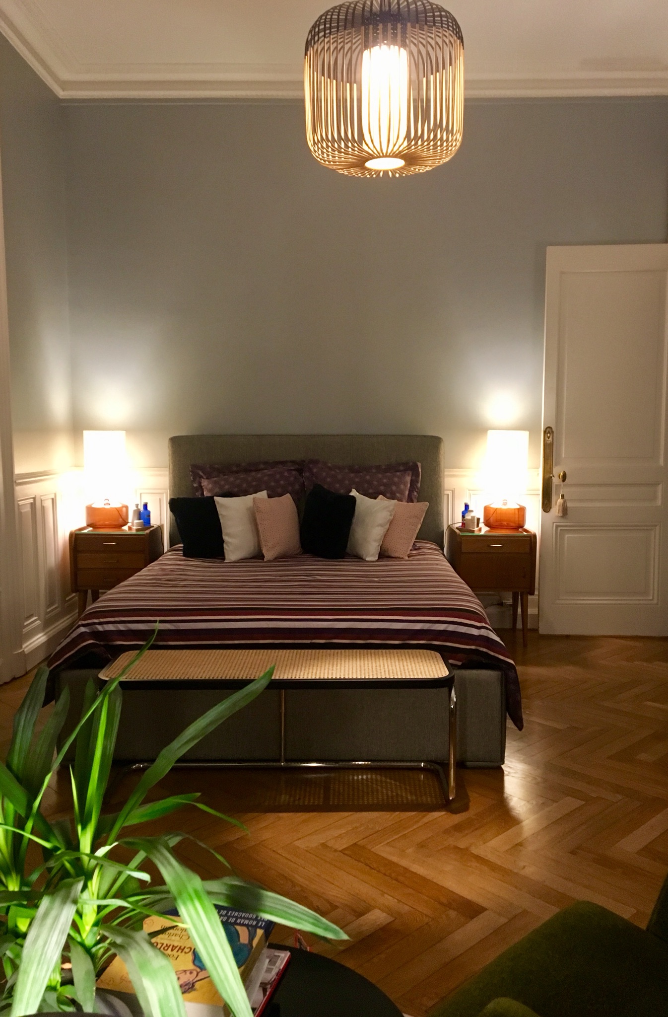 Chambre spacieuse appartement bourgeois lyonnais in 1er Arrondissement, Lyon