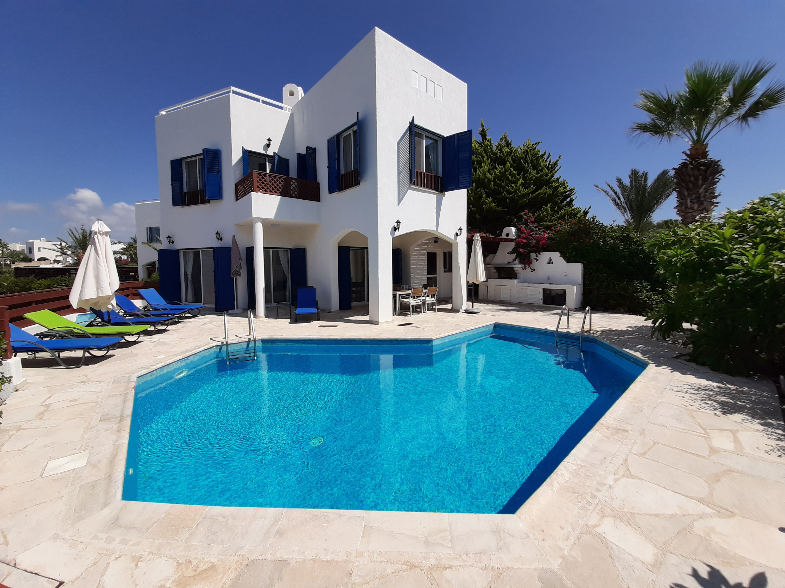Apollo Beach Villa 10. Paphosz