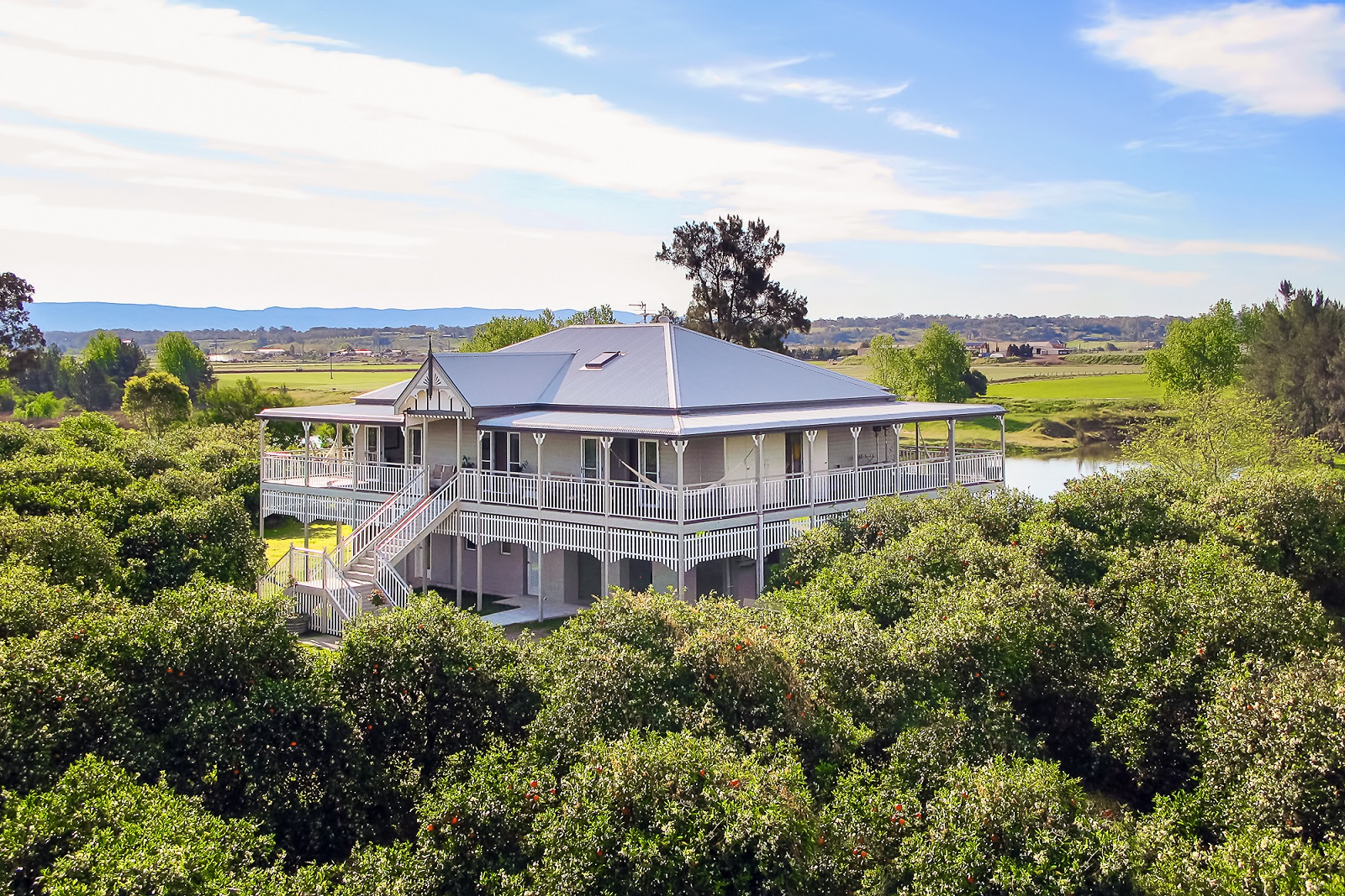 Cornwallis House, Hawkesbury Luxury 4 Bed/4 Bath Houses for Rent in