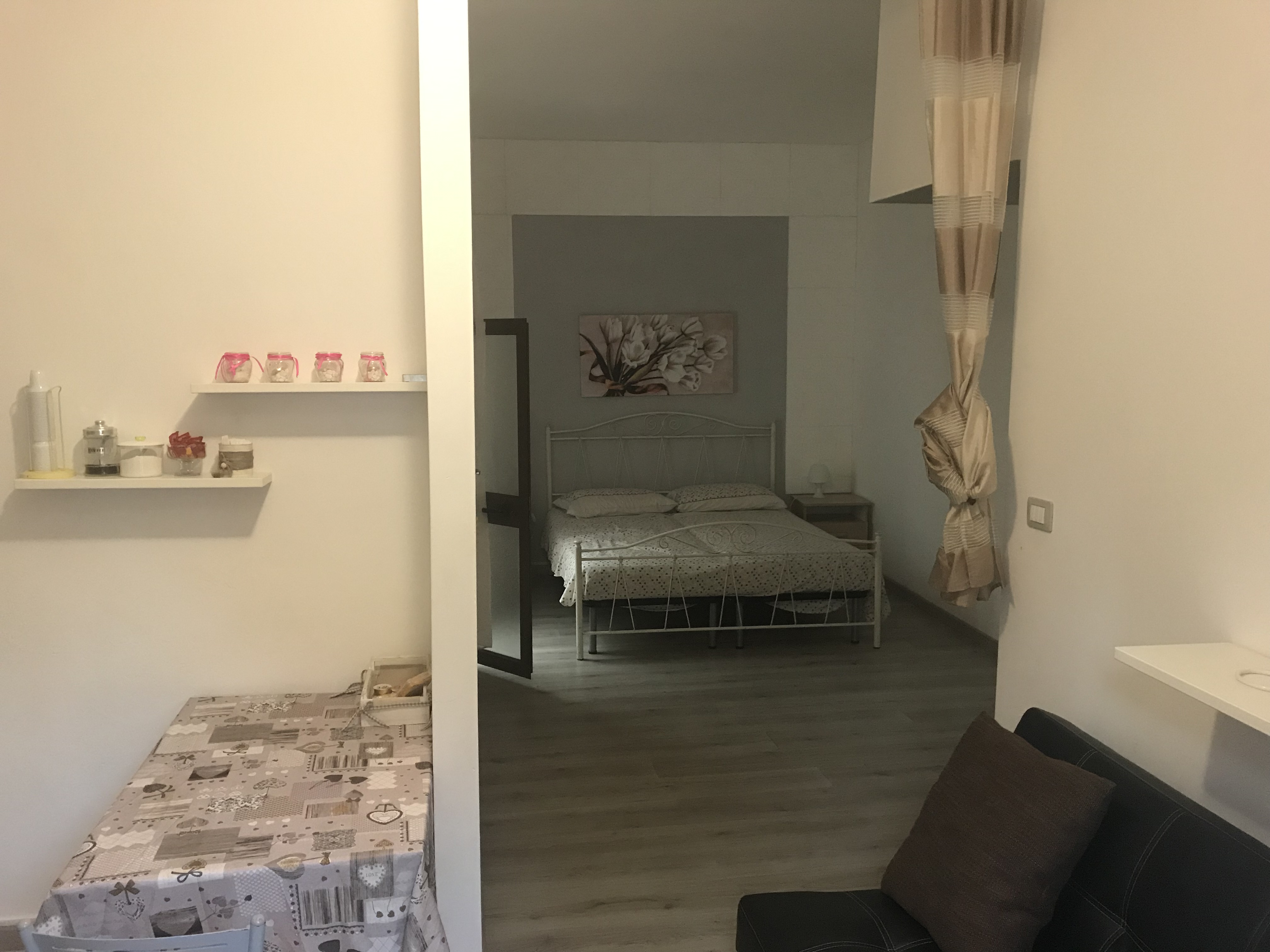 Small open space within walking distance of the sea