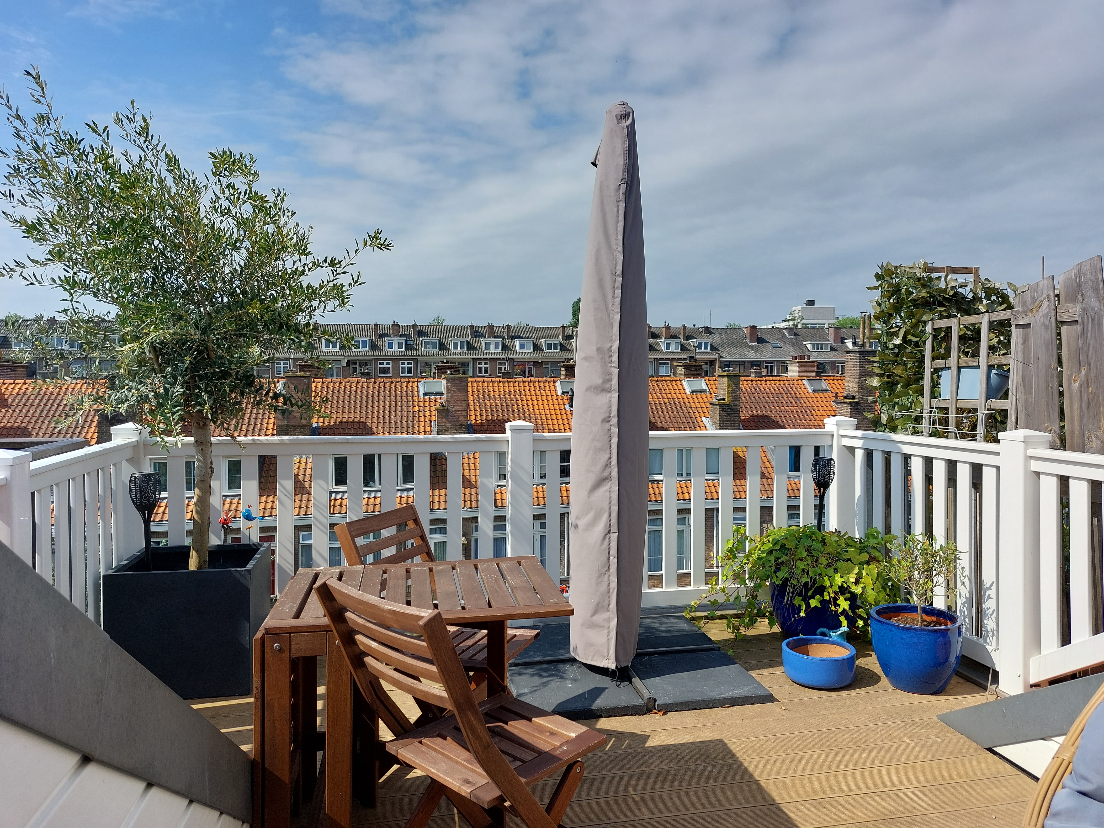 4 bedroom house near beach and city — The Hague stay